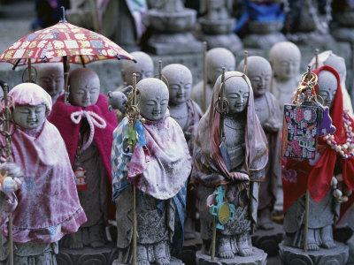 jizo-statues-hasedera-temple-kamakura-japan.jpg