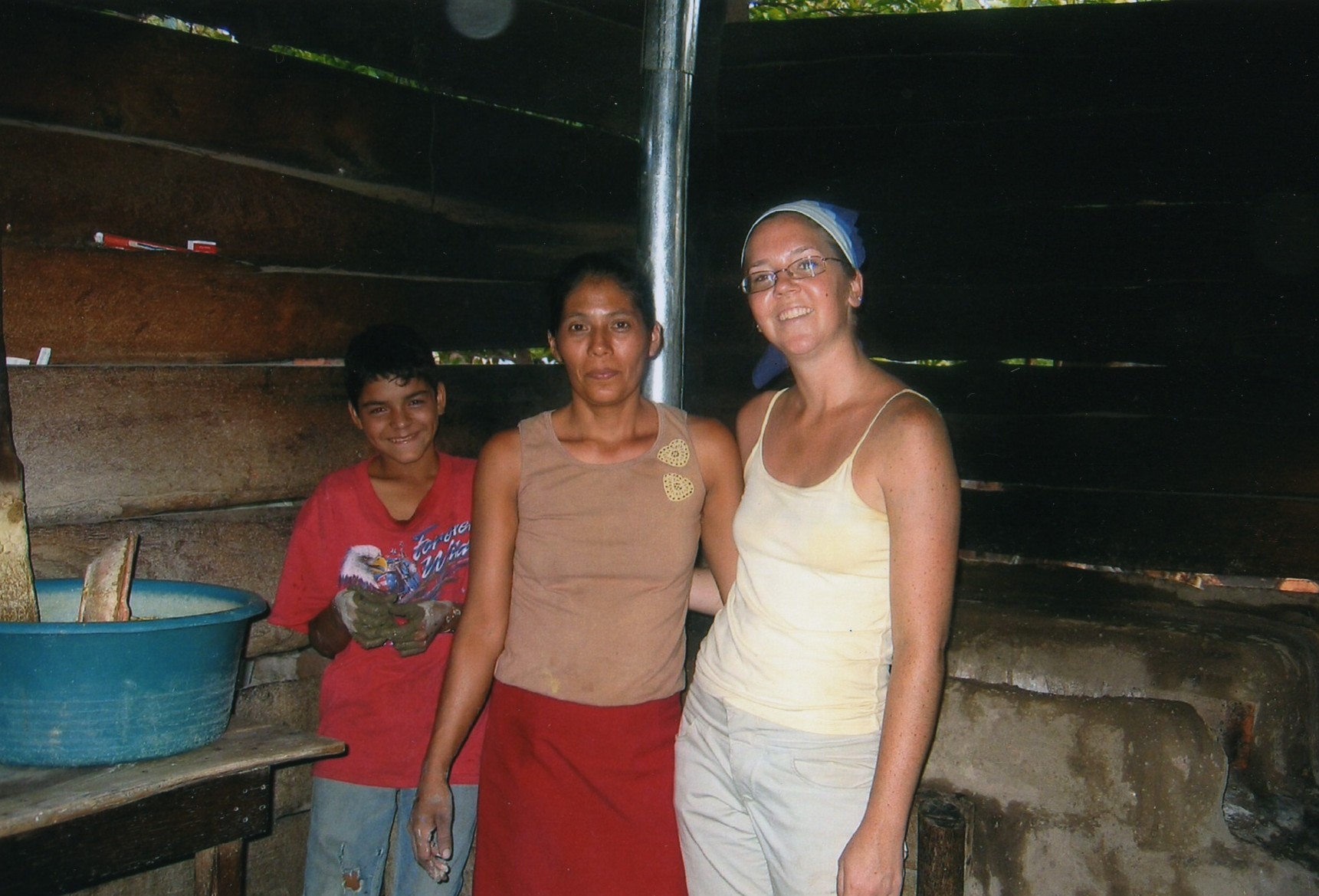 PCV Aimee Diehl & Dona Carmen & son with new stove.jpg