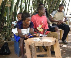 2008 Abompe bead making.jpg