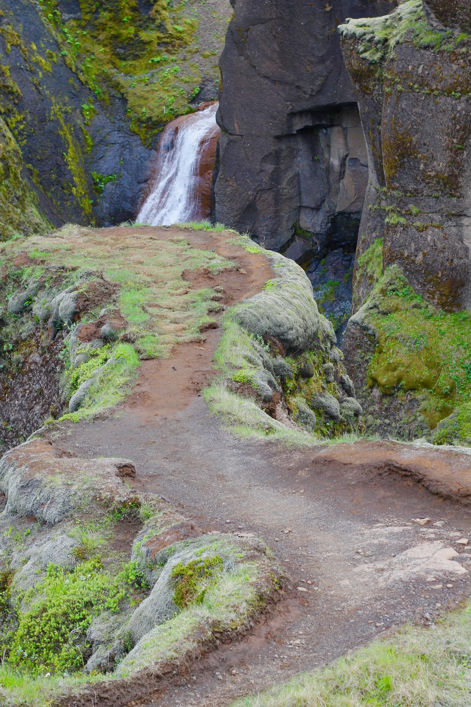 Making the Bible accessible one chapter at a time. 