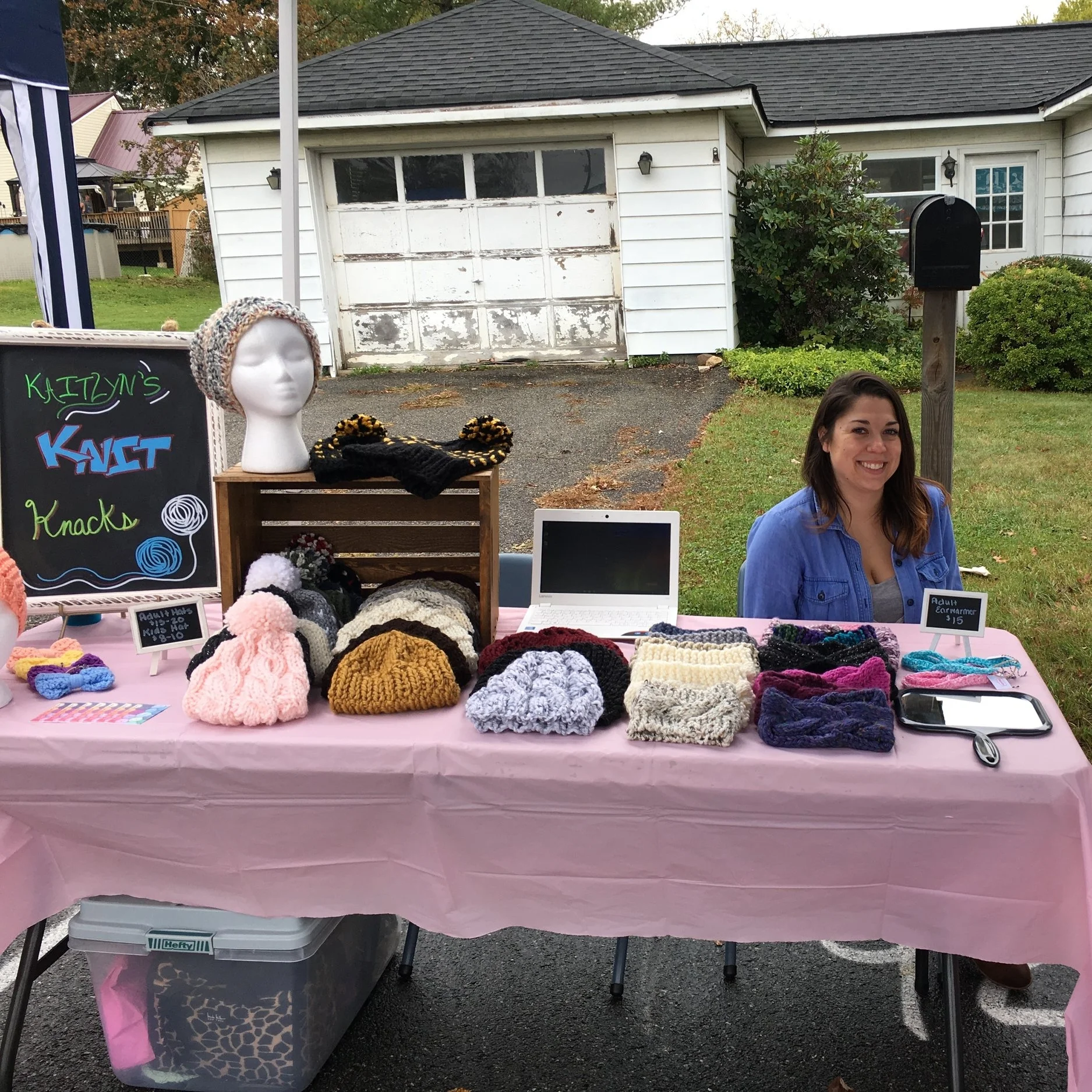 Kaitlyn Lazzaro - Kaitlyn’s Knit Knacks