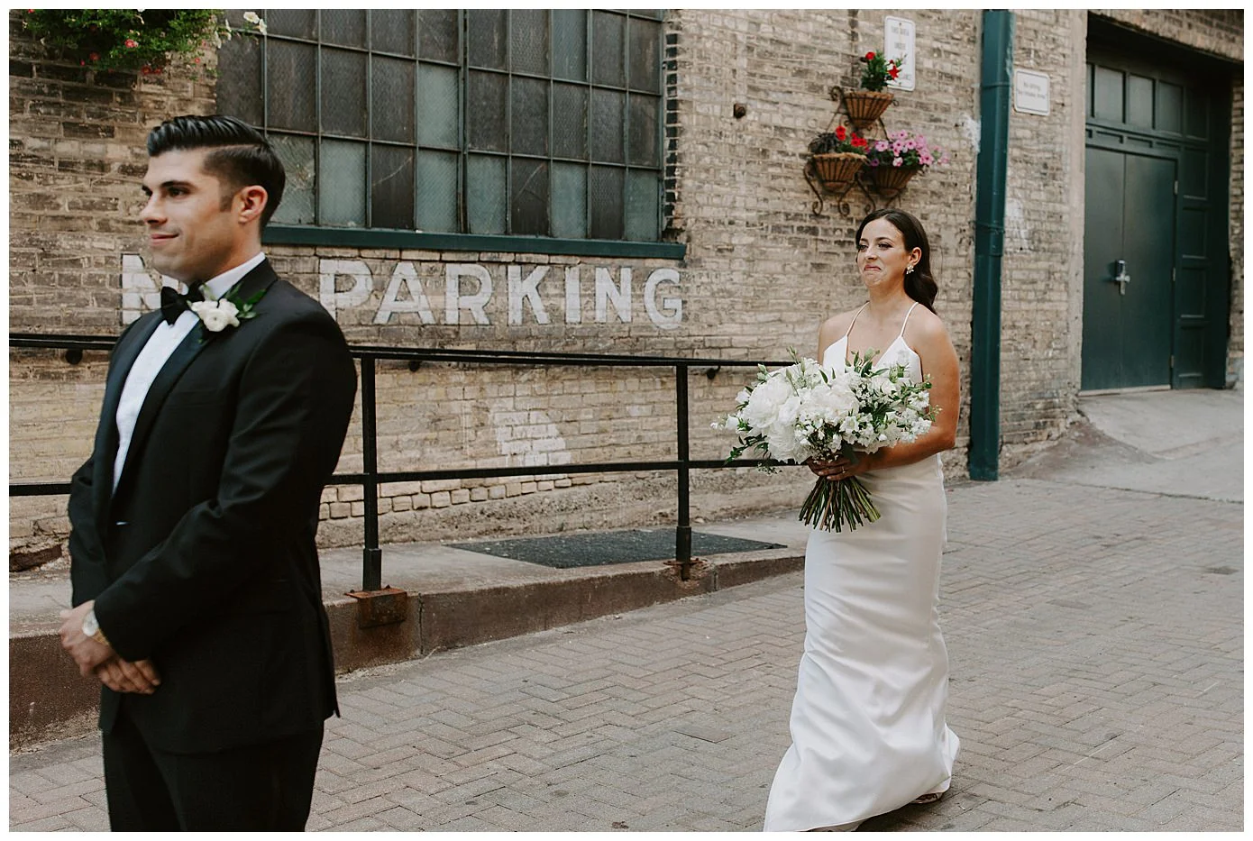 LORINGSOCIALWEDDINGMINNEAPOLISMN_0901.jpg