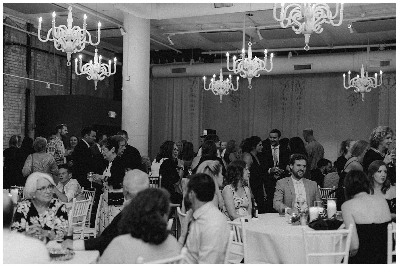 LORINGSOCIALWEDDINGMINNEAPOLISMN_0975.jpg