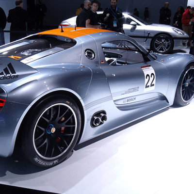 Porsche debuts the 918 RSR concept vehicle at 2011 NAIAS