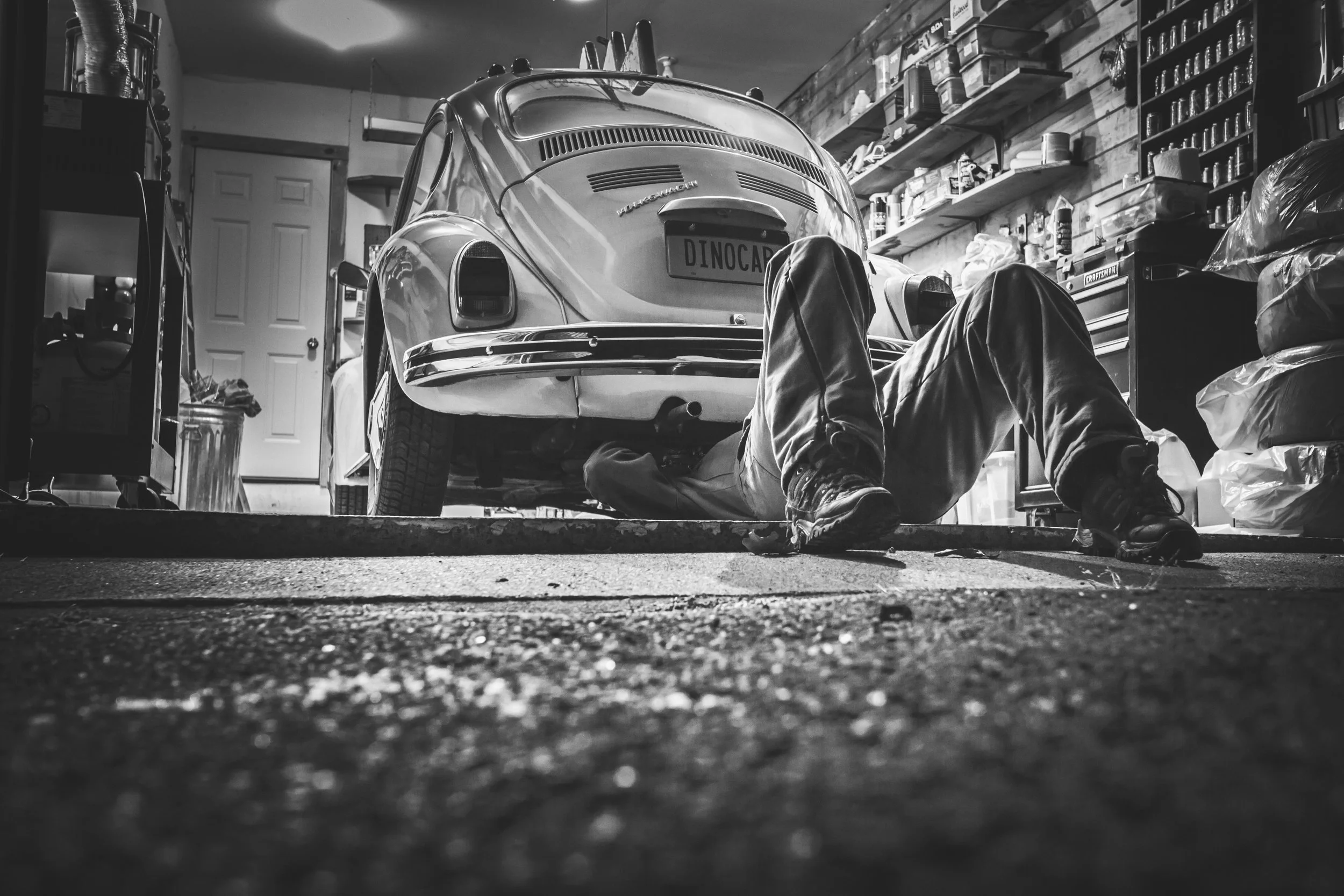 black-and-white-car-classic-474.jpg
