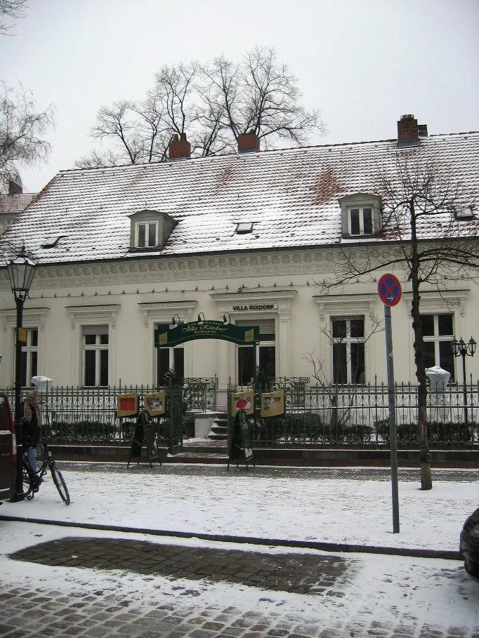 Villa Rixdorf, Richardplatz