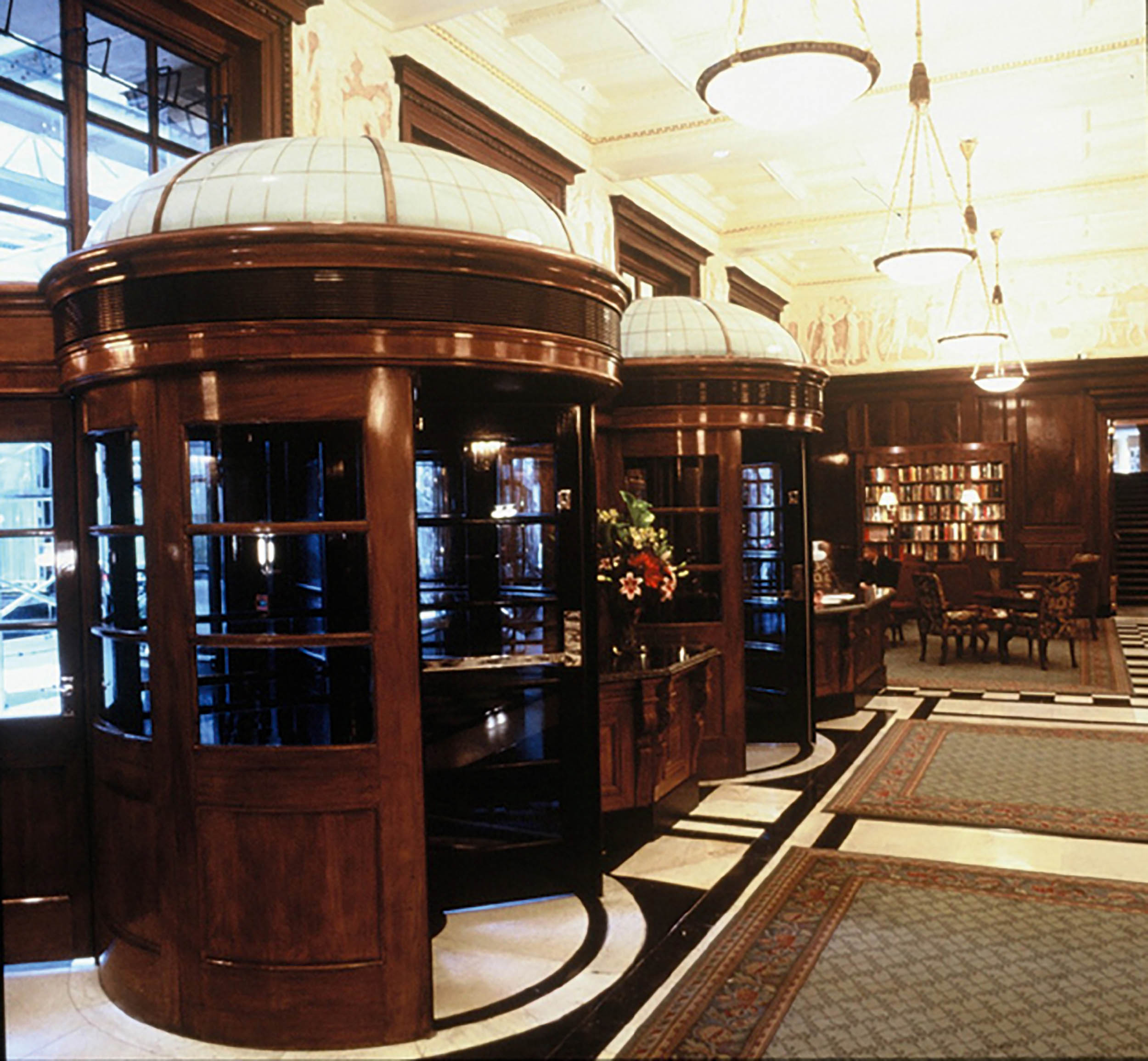 SAVOY ENTRY.jpg