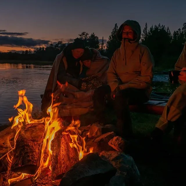 Villmarksterapi for ungdom og familier. Beviselig effekt for skolevegring og andre fastl&aring;ste tankem&oslash;nstre. Hvorfor funker 10 dager i villmarka med erfarne fagfolk? Trenger man egentlig &aring; lure p&aring; det? Vi kj&oslash;rer p&aring;