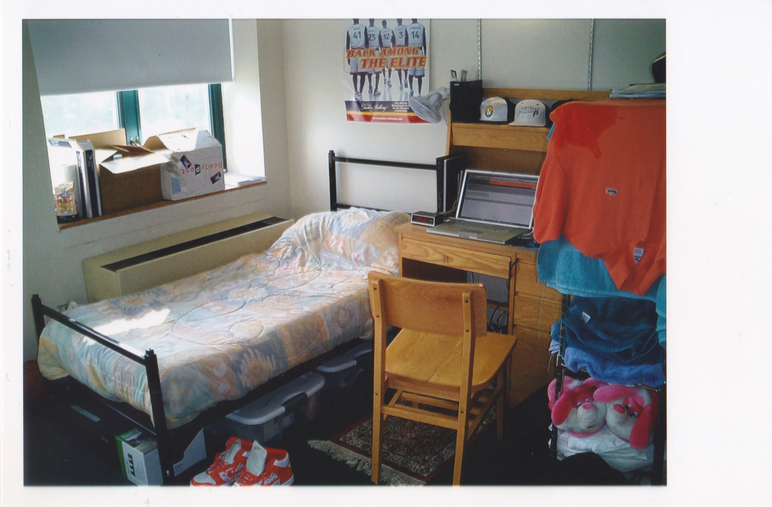 Print 002: Freshman Move-in