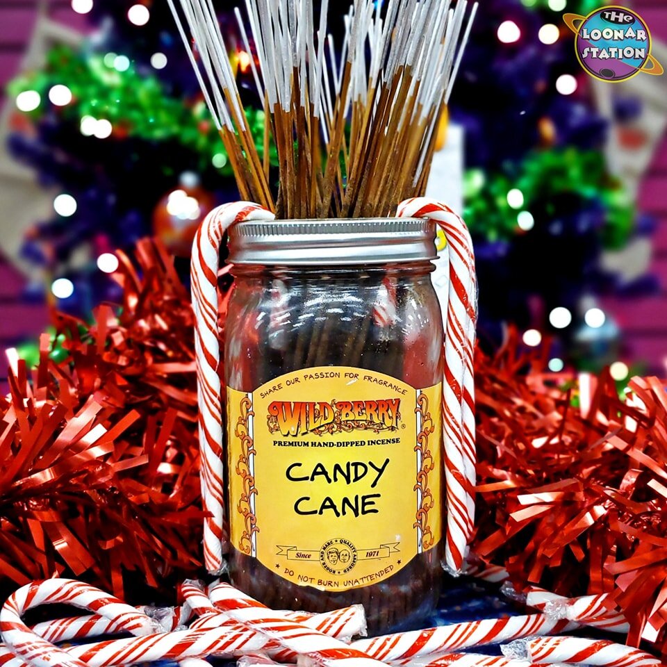 Loonar Stations ✨️SCENTS✨️ of the month for December are Candy Cane AND Gingerbread! Two holiday classics by our favorite incense brand Wildberry, perfect for any holiday festivity 🎅 

🍬Candy Cane: A classic Candy Cane mint fragrance with notes of 