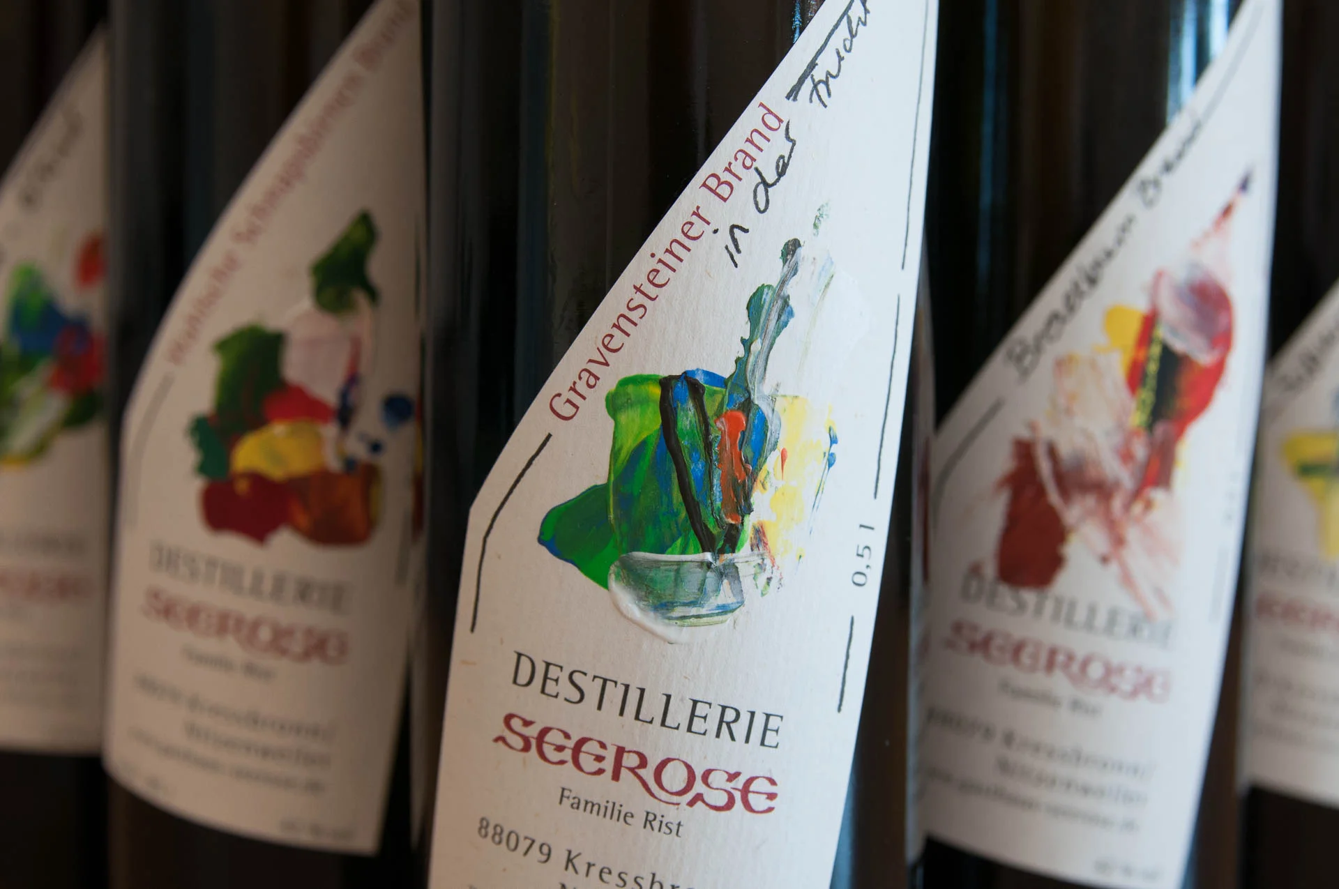 Gravensteiner Edelbrand in der Frucht gebadet - Destillerie & Brennerei Seerose