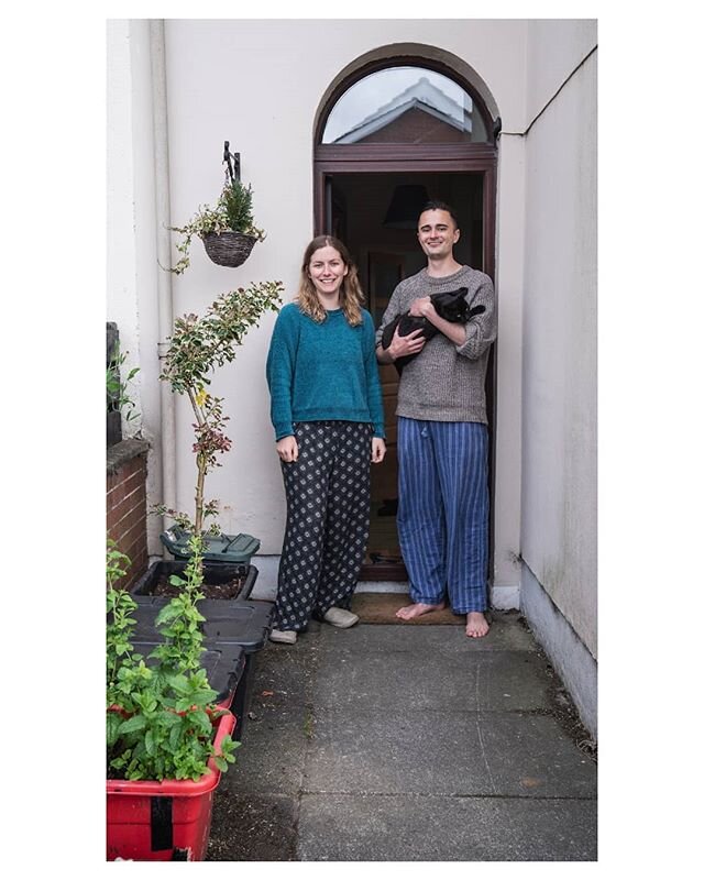 Harriet, Alex and Bertie, at home. - - -

Sociable distance is an ongoing photo series made during the Covid-19 lockdown.
The images have been made using my governmentally approved daily walk to create a time capsule of this unusual time.

Making por