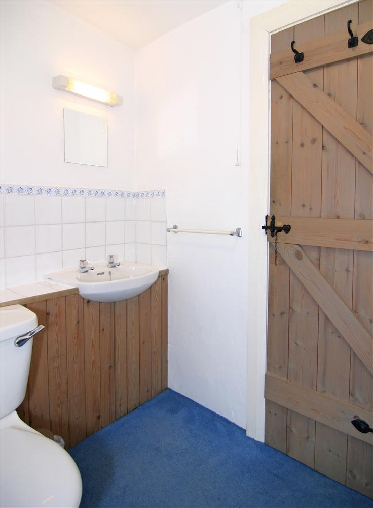 Bathroom, Stabal cottage