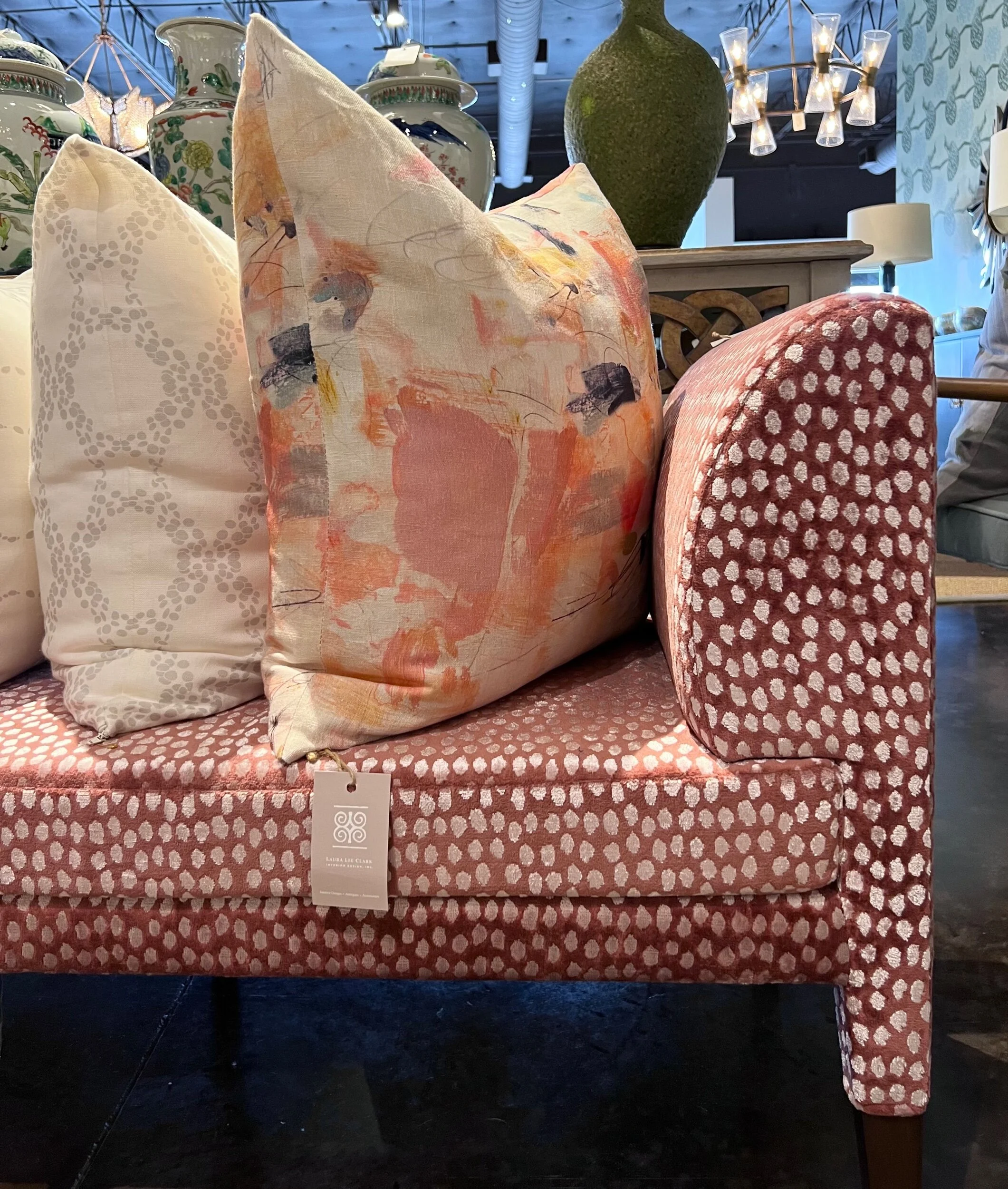 EF84B9E6-3305-4562-ADA1-009F491A9D13