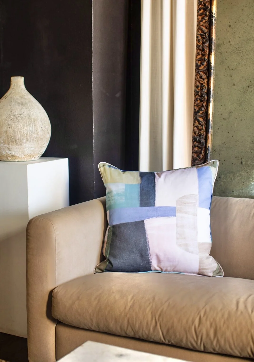 4EFAAA7E-3B96-4111-89B2-9978B8D8BEB9