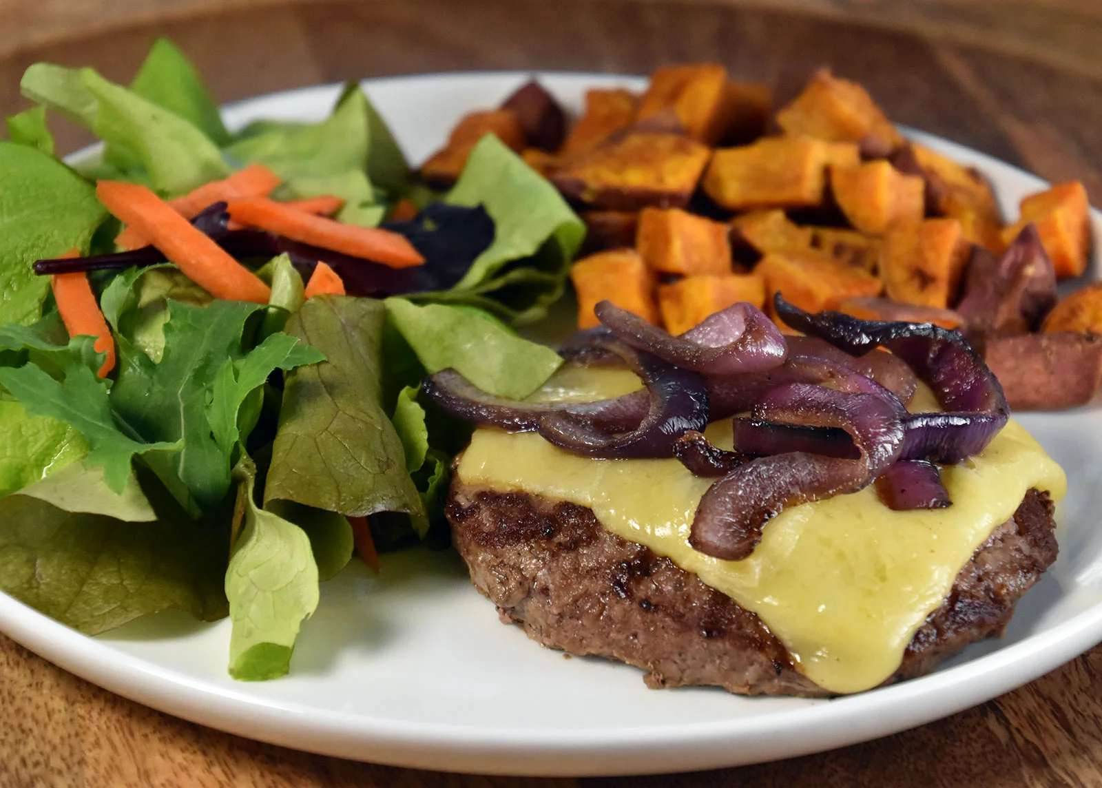 grass-fed-beef-burger.jpg