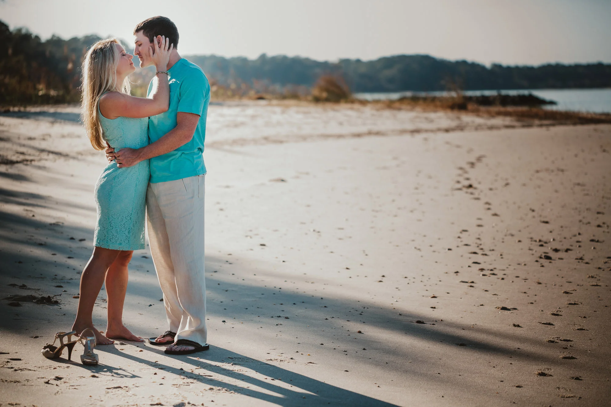 couple kissing on beach.jpg
