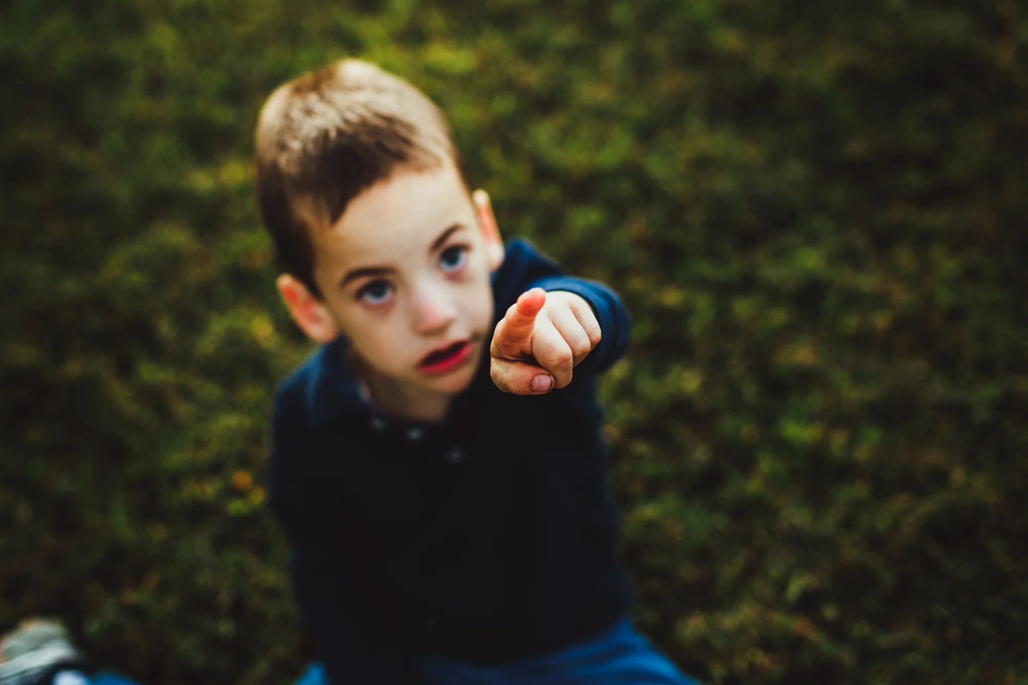 boy pointing.jpg