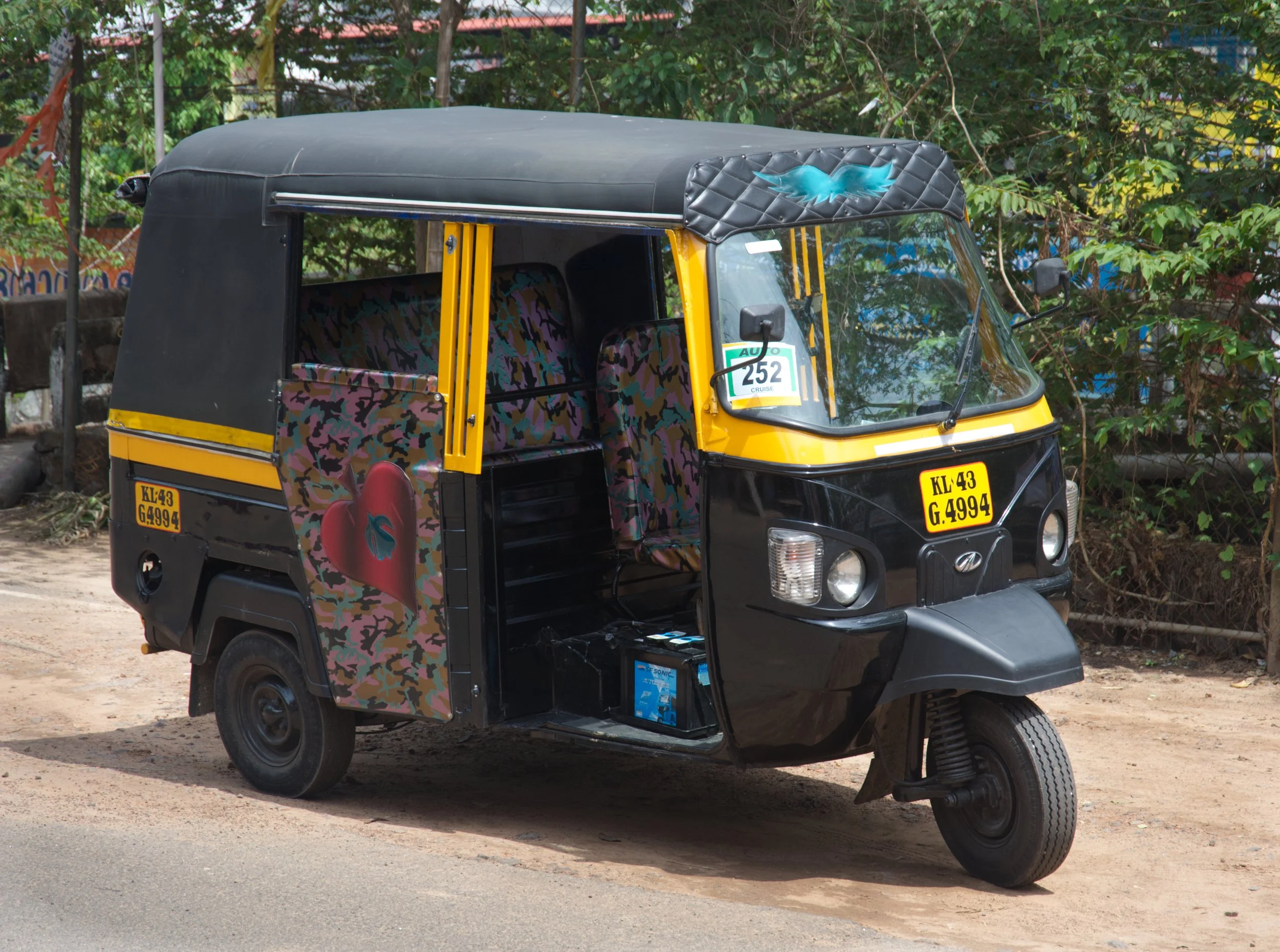 Taxi - Cochin.jpg