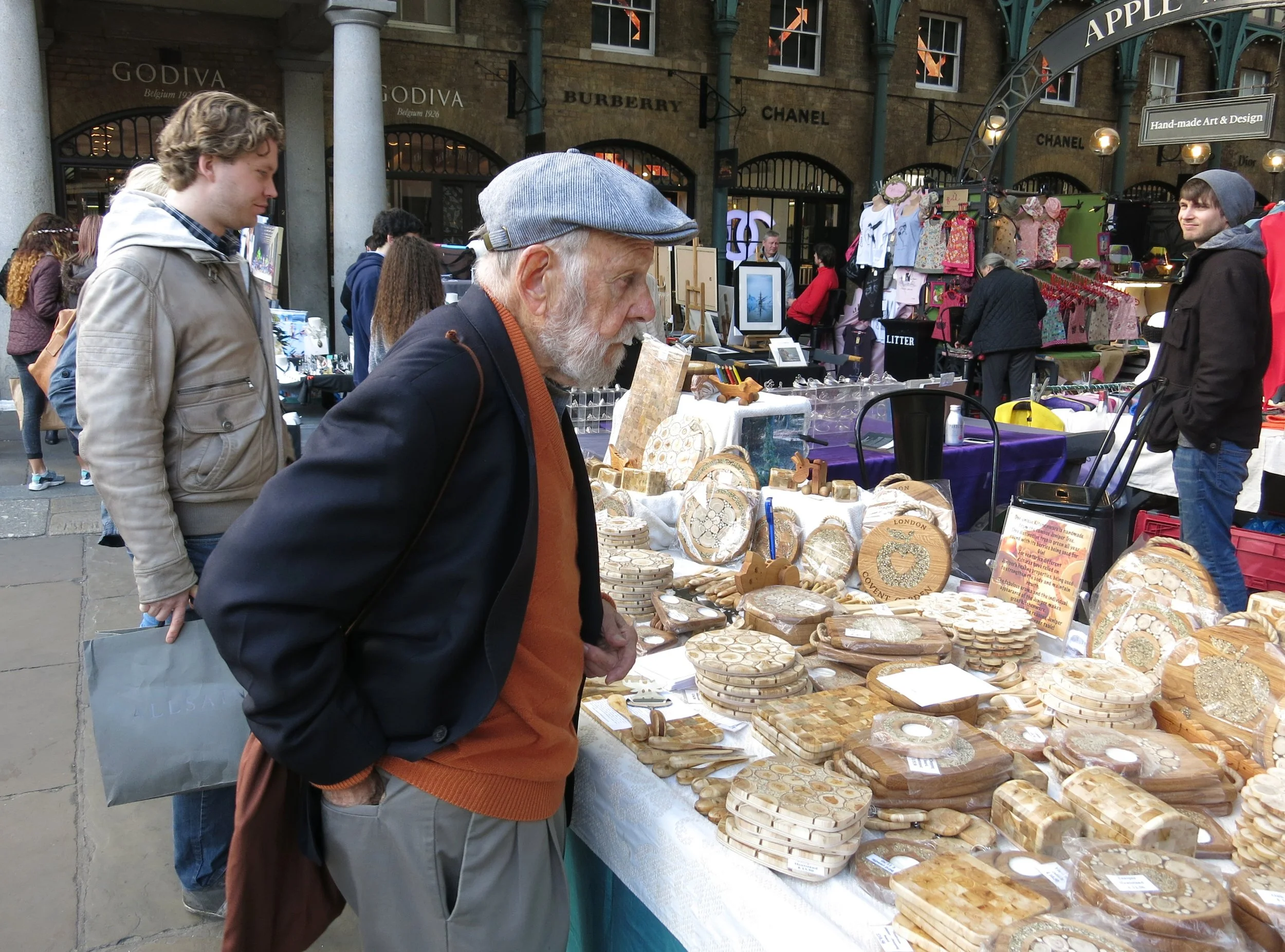 Customers at a Market Stall, Covent Garden..jpg