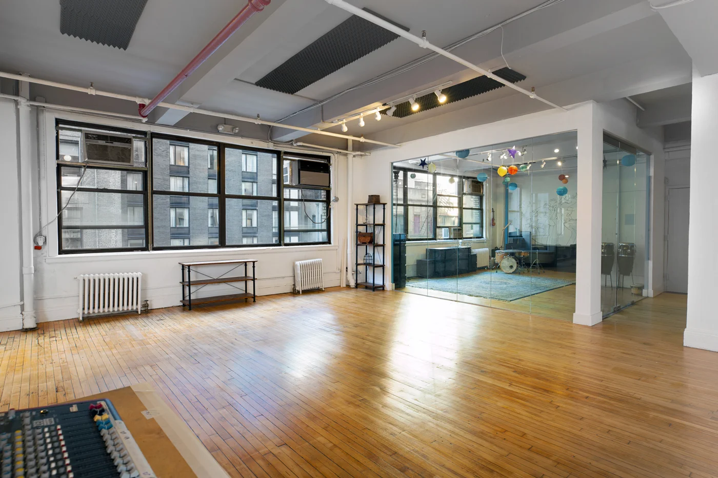 MUSIC-ROOM1.jpg