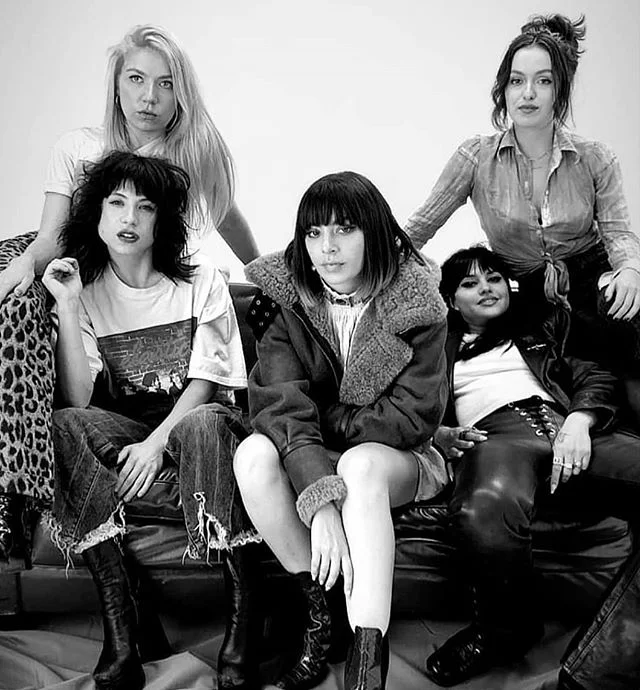 @charli_xcx w/ @nastycherryband photo shoot @contrastudios. Her latest album &quot;Charli&quot; just released this wknd.

Check them out tomorrow night performing in NYC at @the_dance_ny