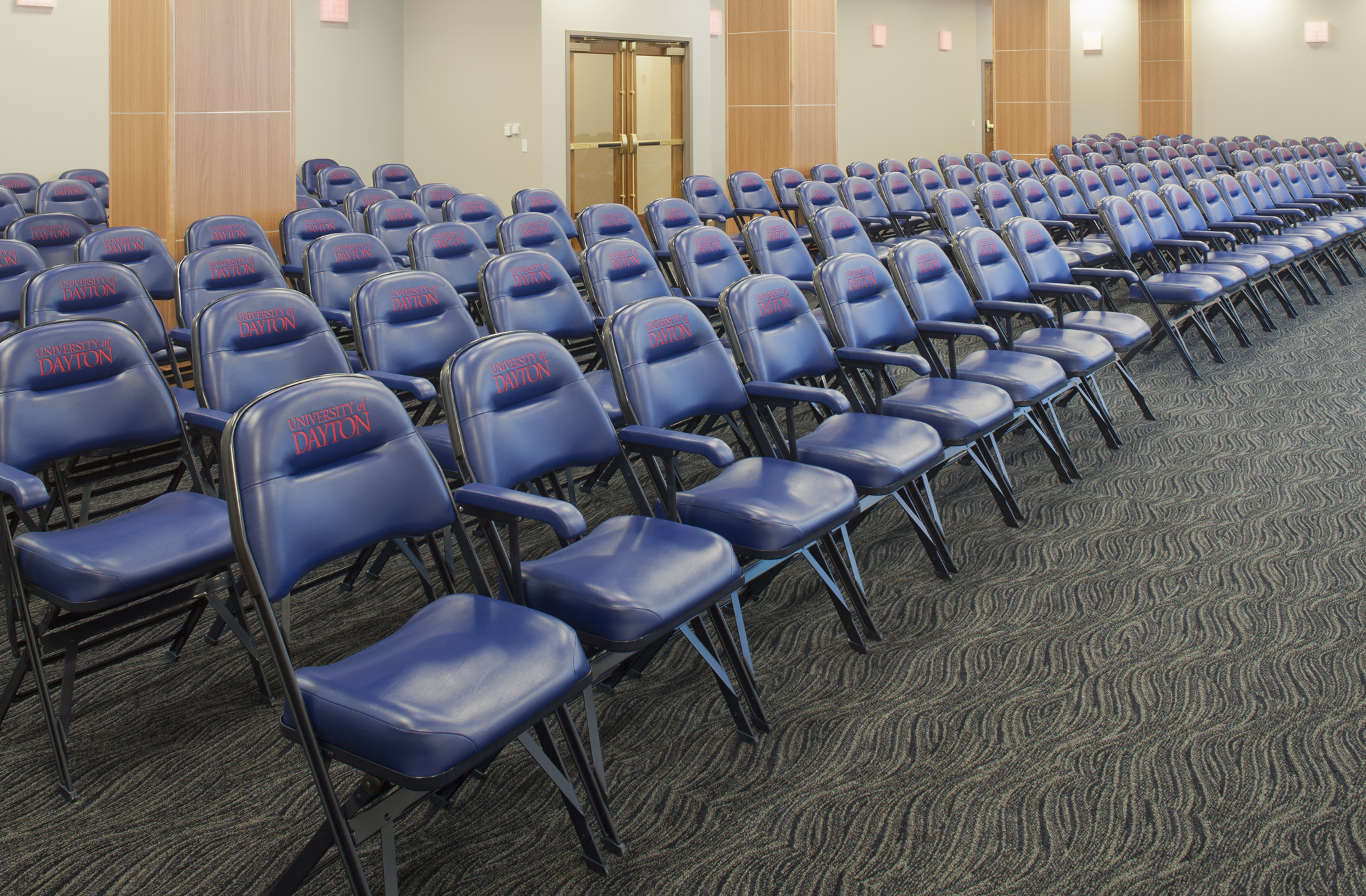 Folding portable chairs for any venue – Clarin Seating Folding portable chairs for any venue – Clarin Seating