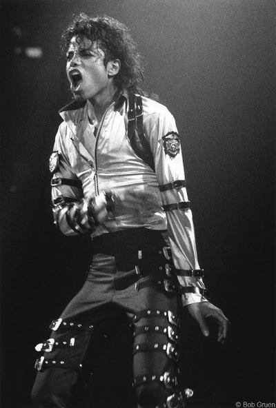 R-505_MichaelJackson_1988_Gruen58.jpg