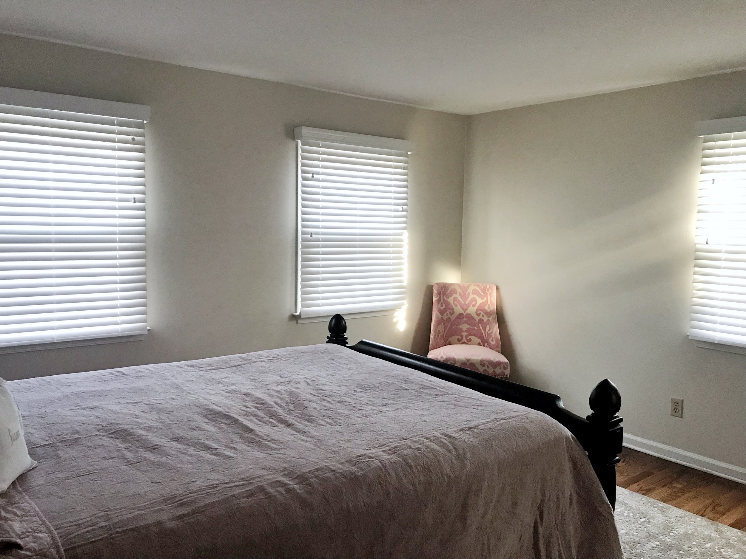 3rdGenBlinds white custom window blinds in guest bedroom