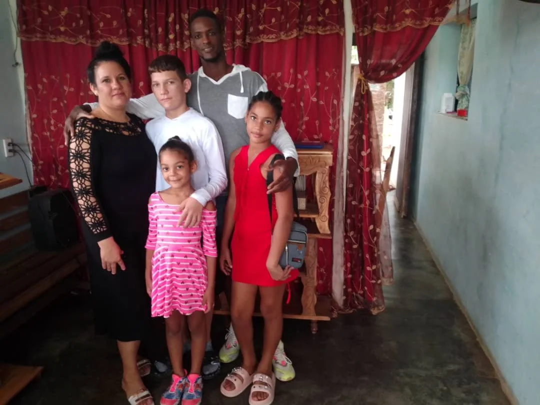 New familyin Cascajal.jpeg