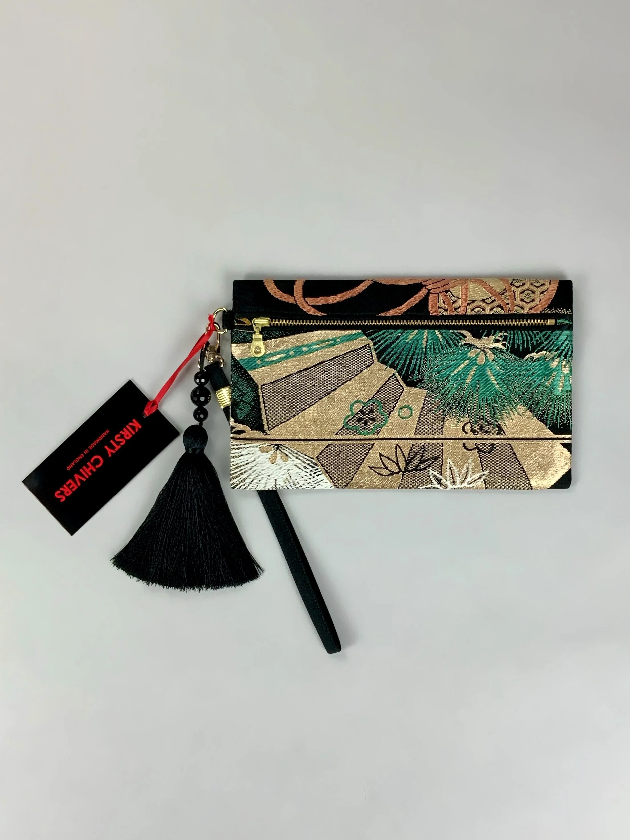 BLACK MATSU PINE AND FAN CLUTCH PURSE