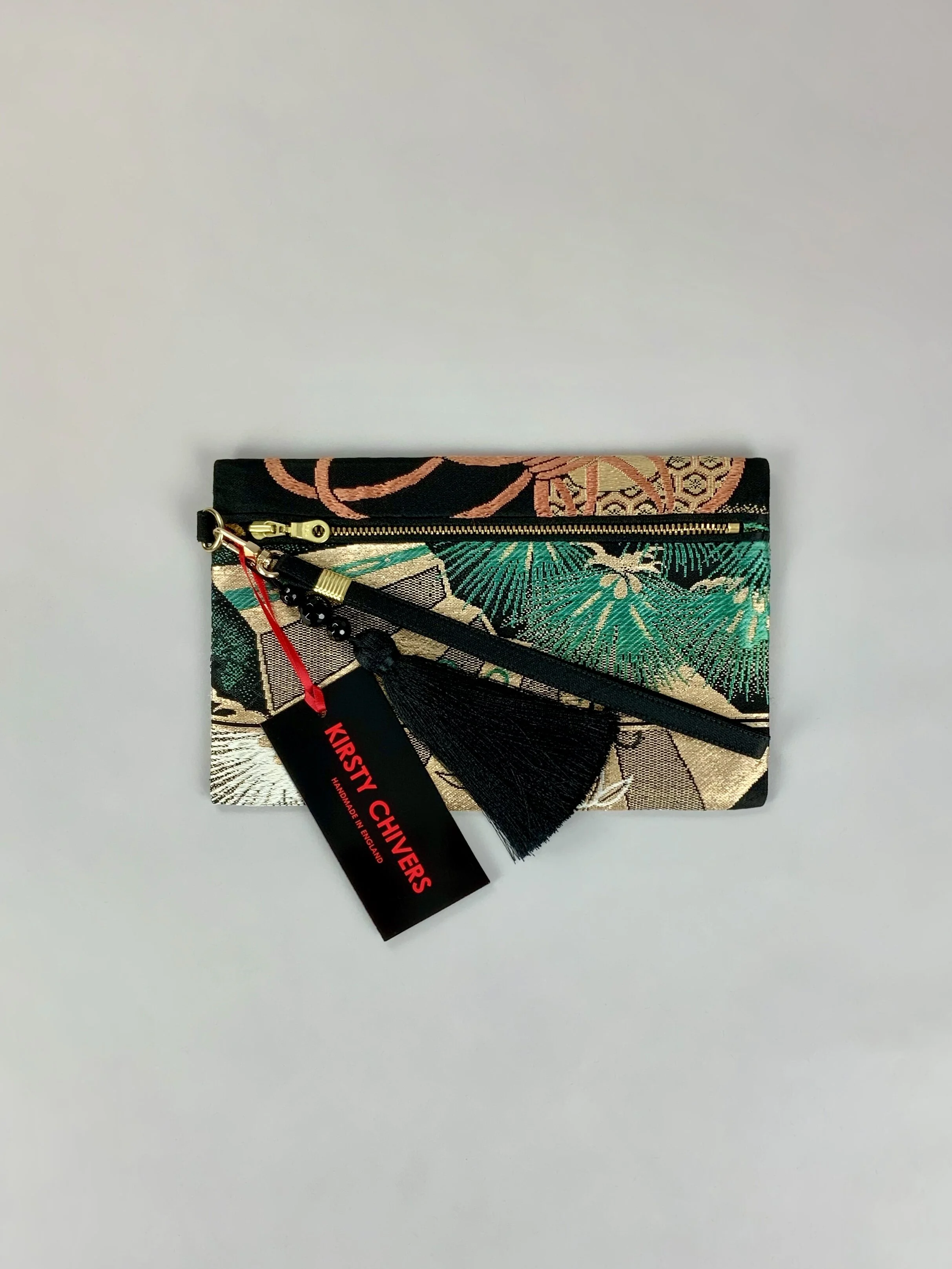 BLACK MATSU PINE AND FAN CLUTCH PURSE