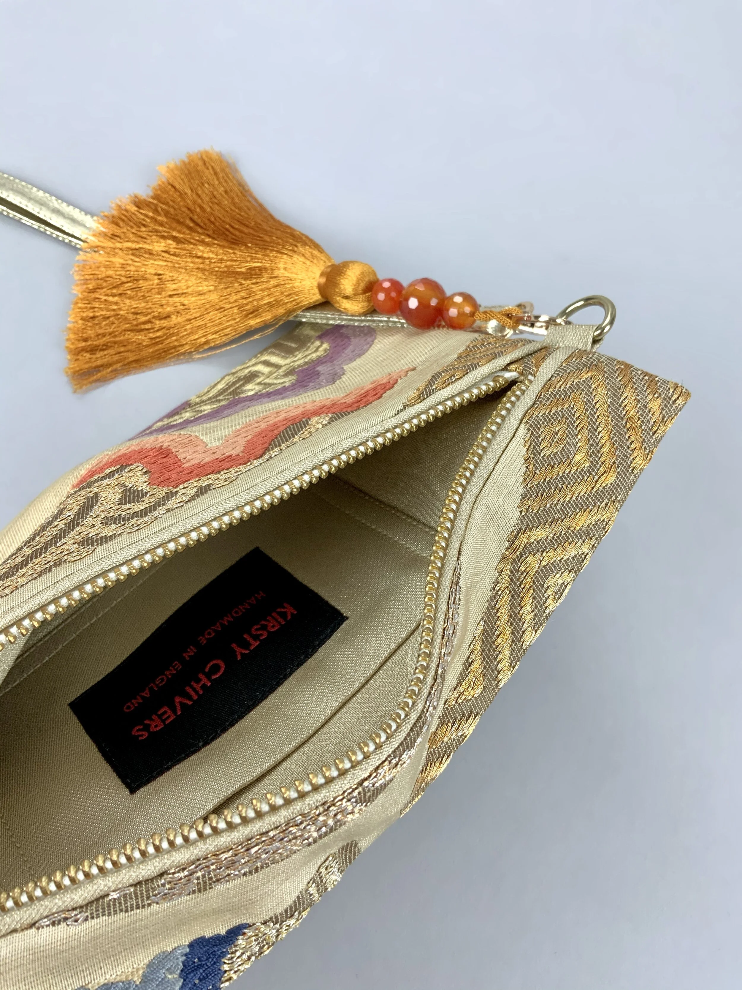 GOLD ABSTRACT CLOUD AND FAN CLUTCH PURSE