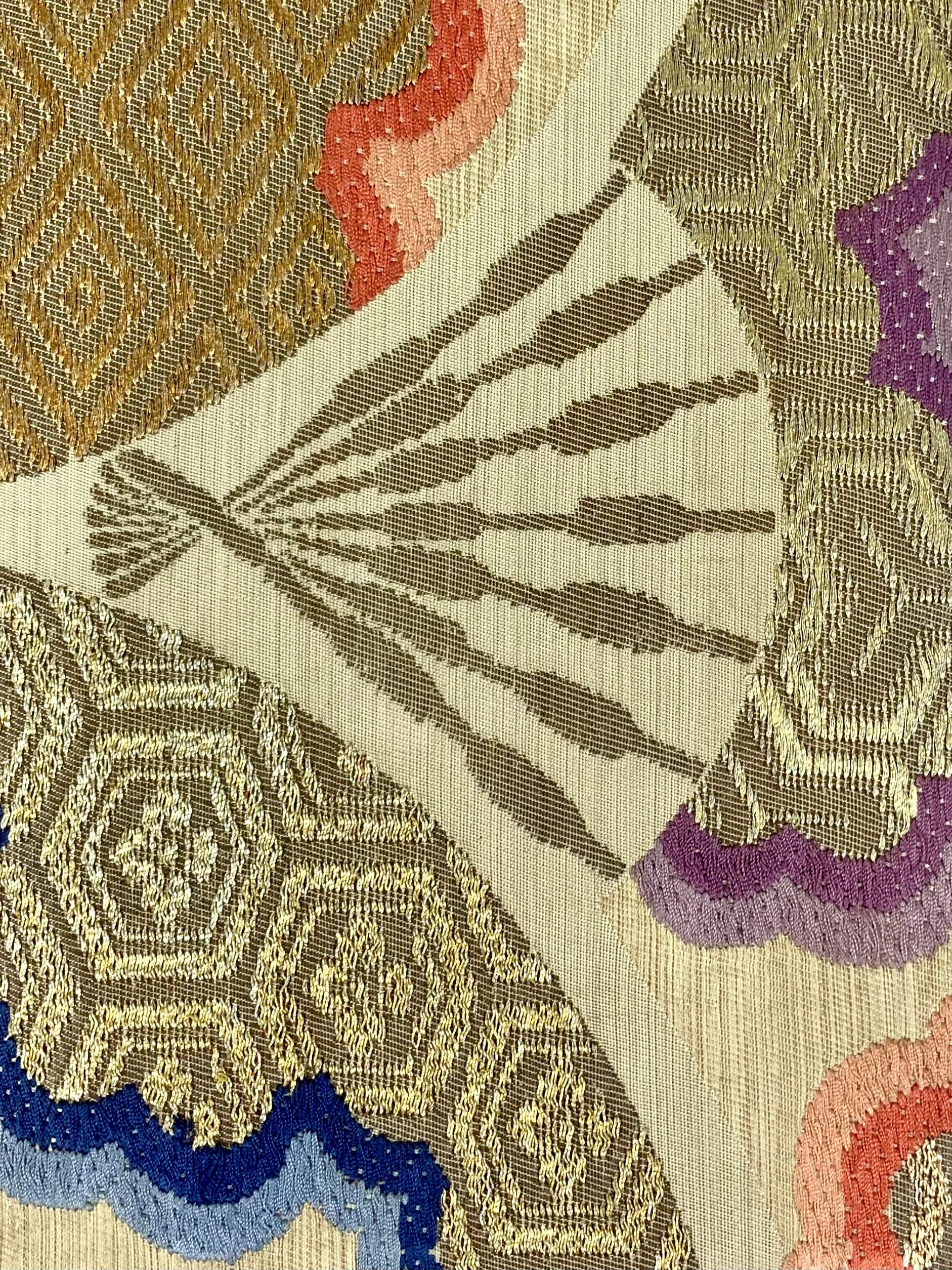 GOLD ABSTRACT CLOUD AND FAN CLUTCH PURSE