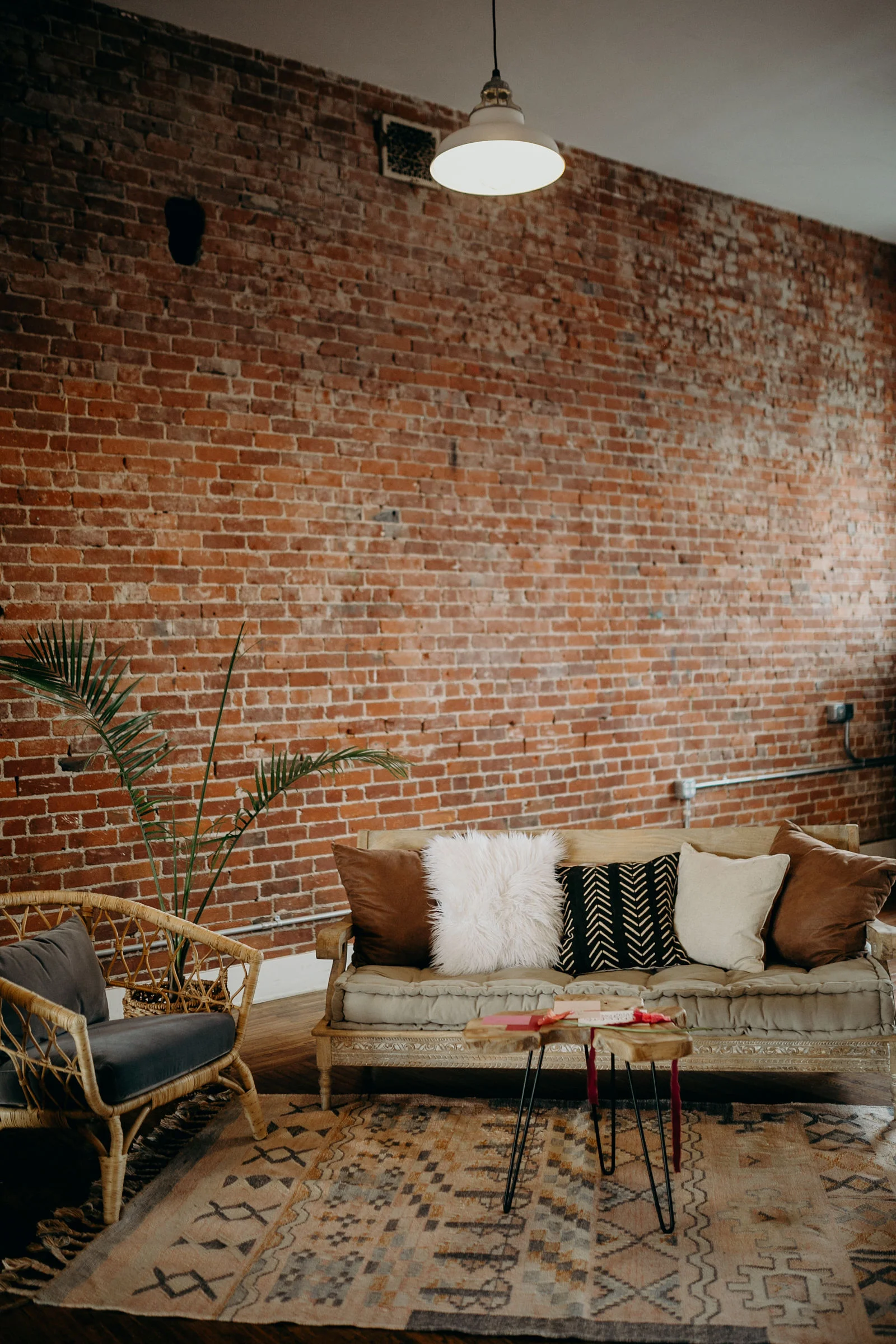 Photo : Deltoro Photo | Rentals: Planks and Patina | Styling: Sarah May Designs