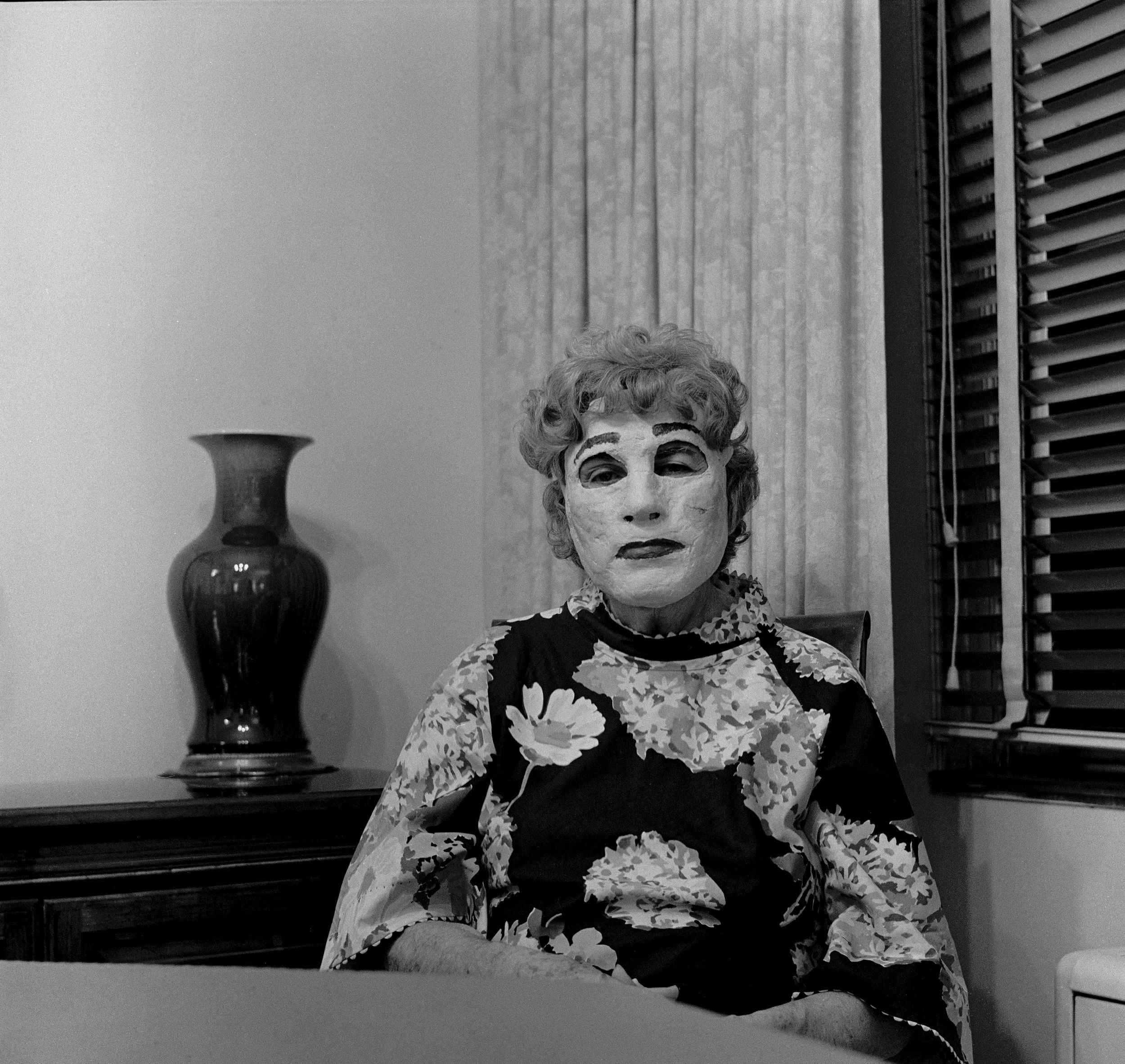 E Schneiweis, 1978, Elizabeth, New Jersey