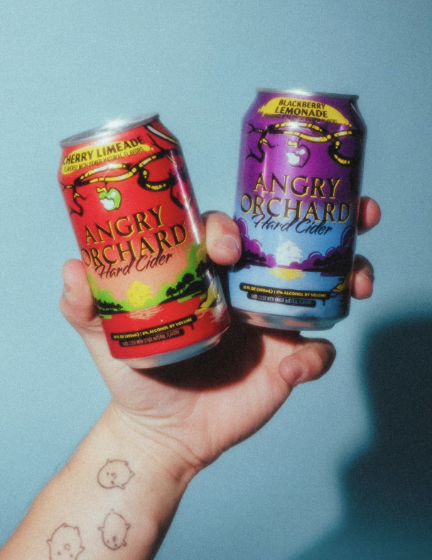 2 cans in 1 hand.