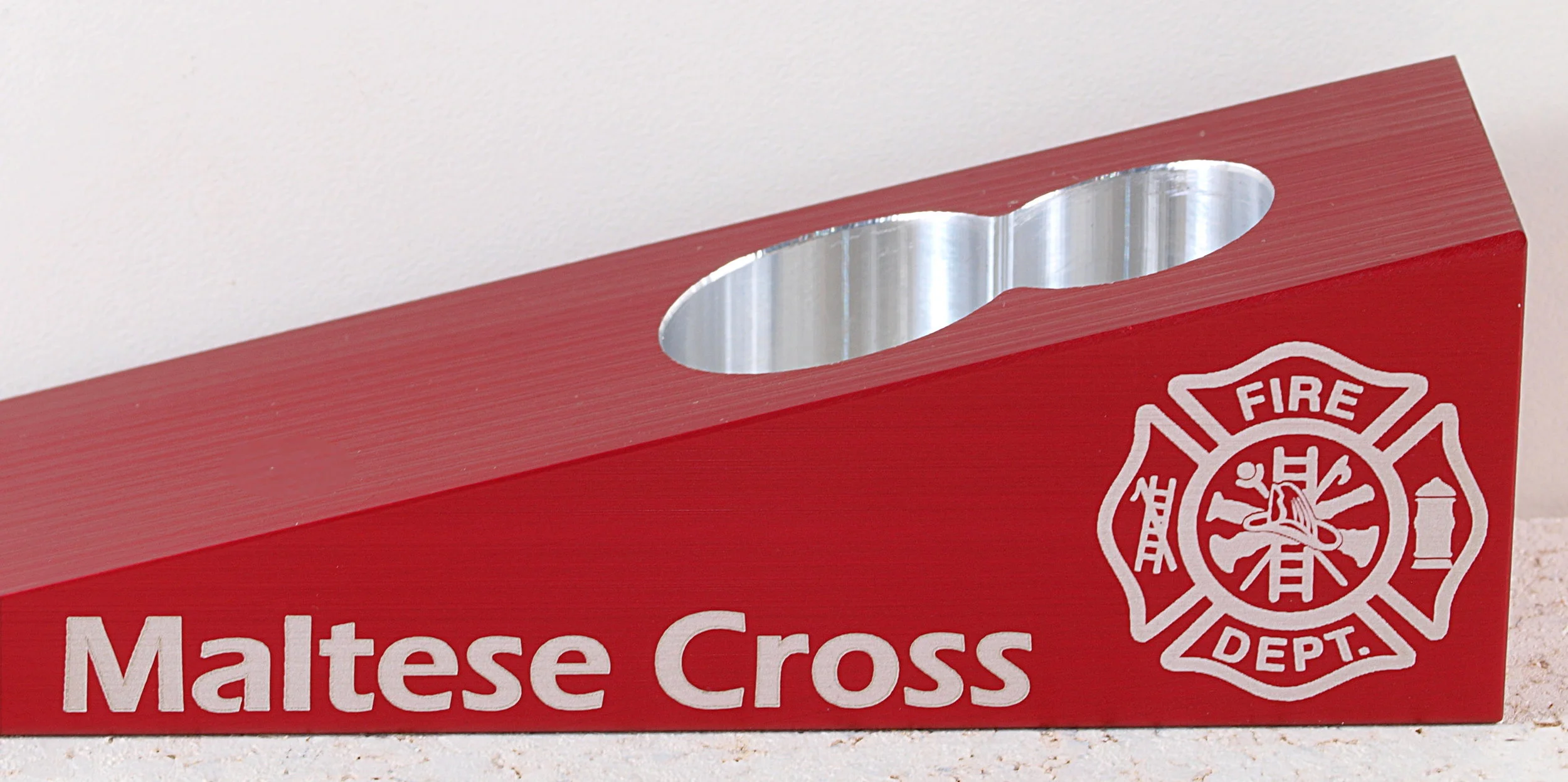 8_WEDGE_LE_Maltese_Cross.jpg