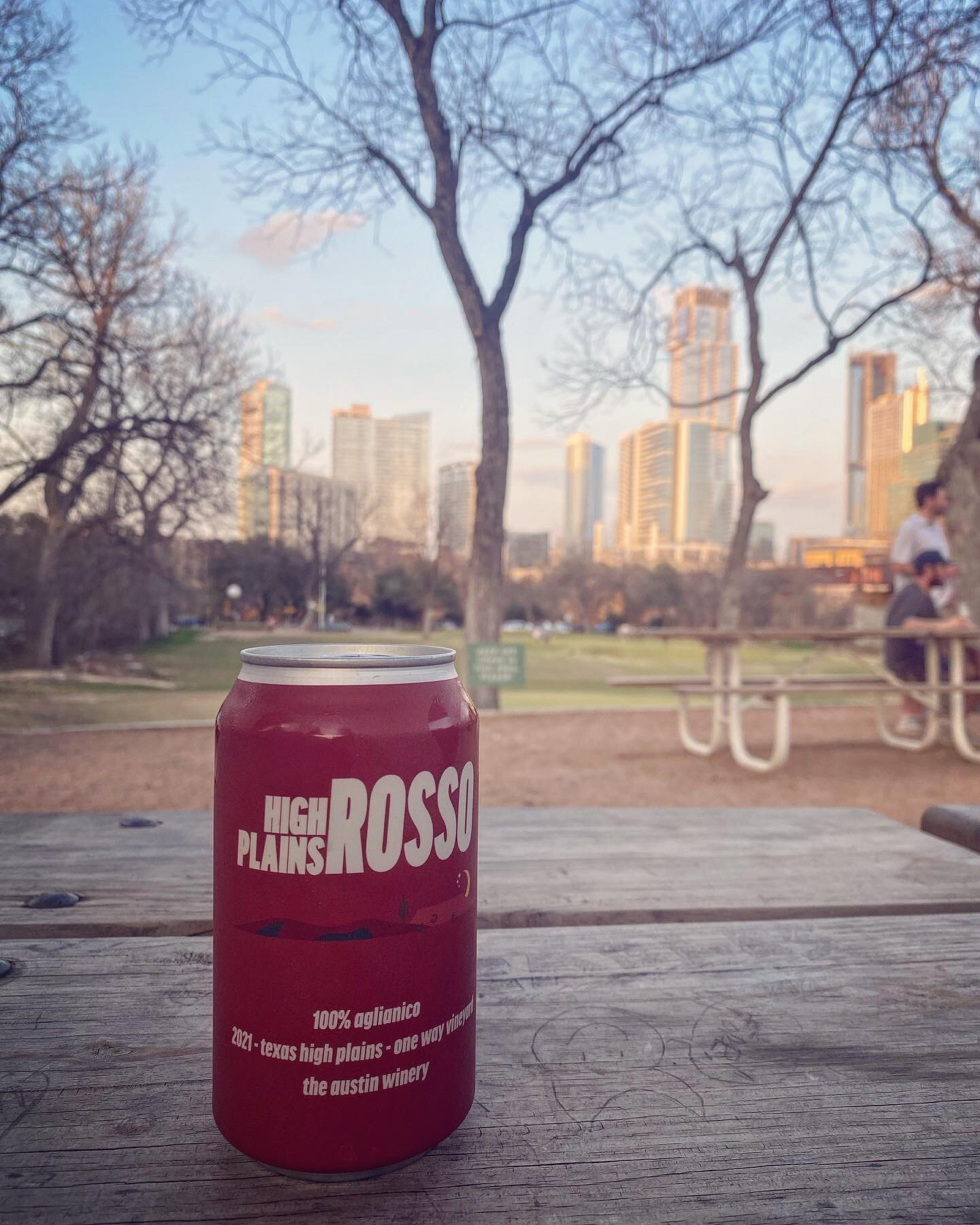 Adventures in Austin-made natural wine 💘

Red-nat, piquette and a little GSM? All the fun in the Texas sun. Chilled, canned and sediment-y Aglianico? Cool intention, not quite convinced&hellip;