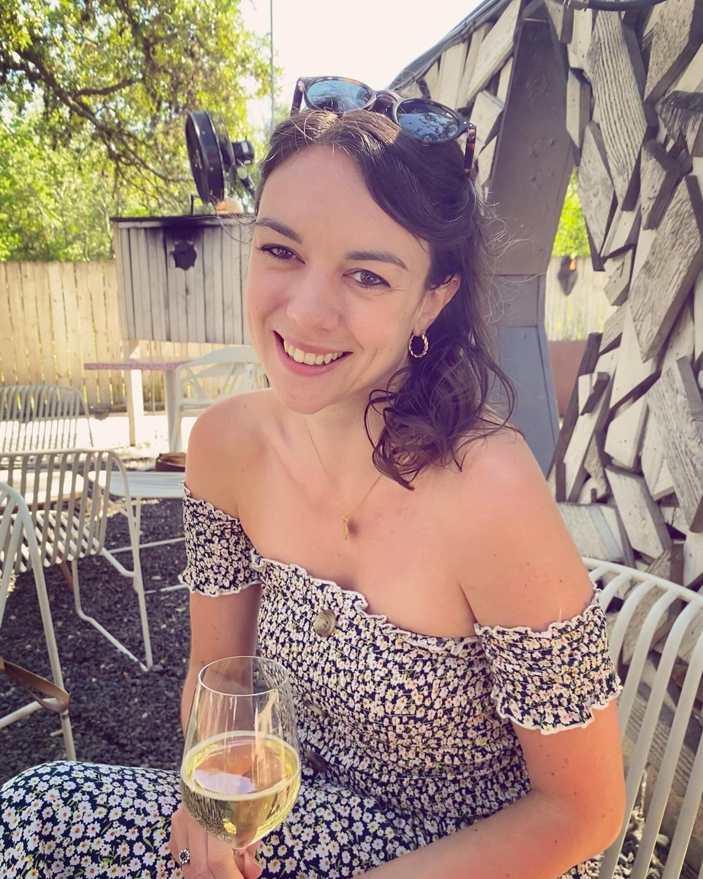 Belated Austin vibes. Sunshine pour quelques belles journ&eacute;es de CP with added blue-corn pecan hush puppies (seriously, a revelation) and best of all the best company. Eye bags courtesy of European working hours.