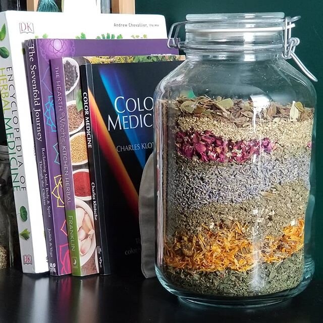 While I like to use an intuitive approach to herbalism, I do have a go-to blend for my postpartum clients. A mix of stimulating and soothing herbs to promote healing goes into this big jar layer by layer. This is how it looks before it's blended, bag