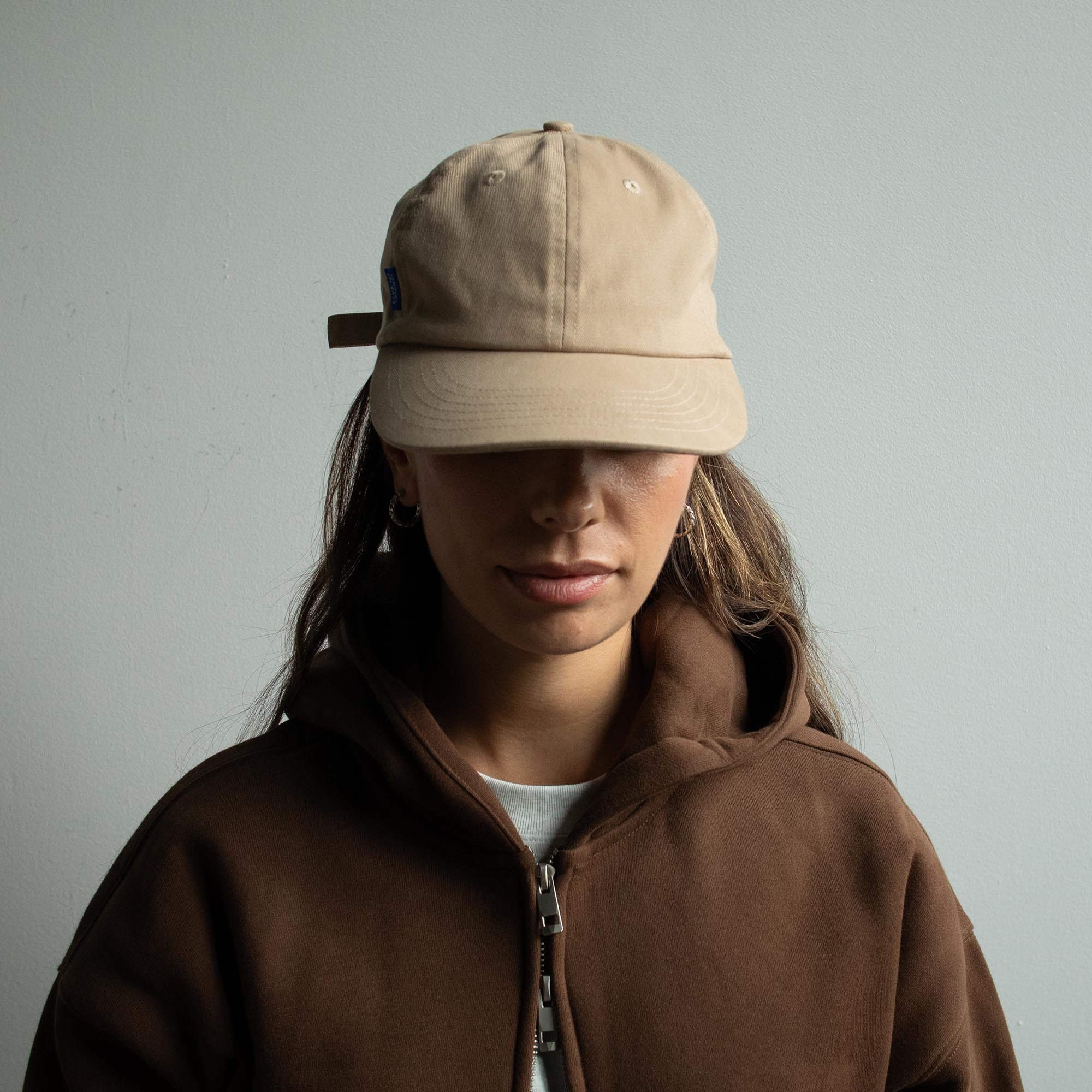 Studio Cap - Front på Sunniva.jpg