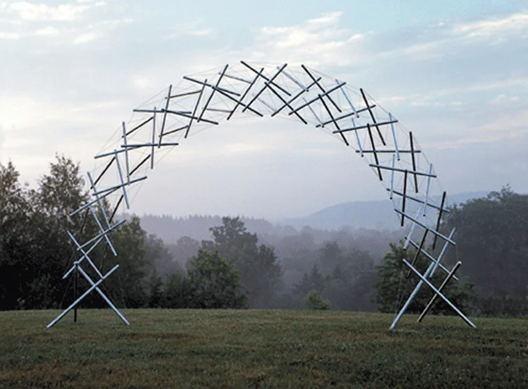 A sculpture by Kenneth Snelson employing the principle of tensegrity to keep it aloft.