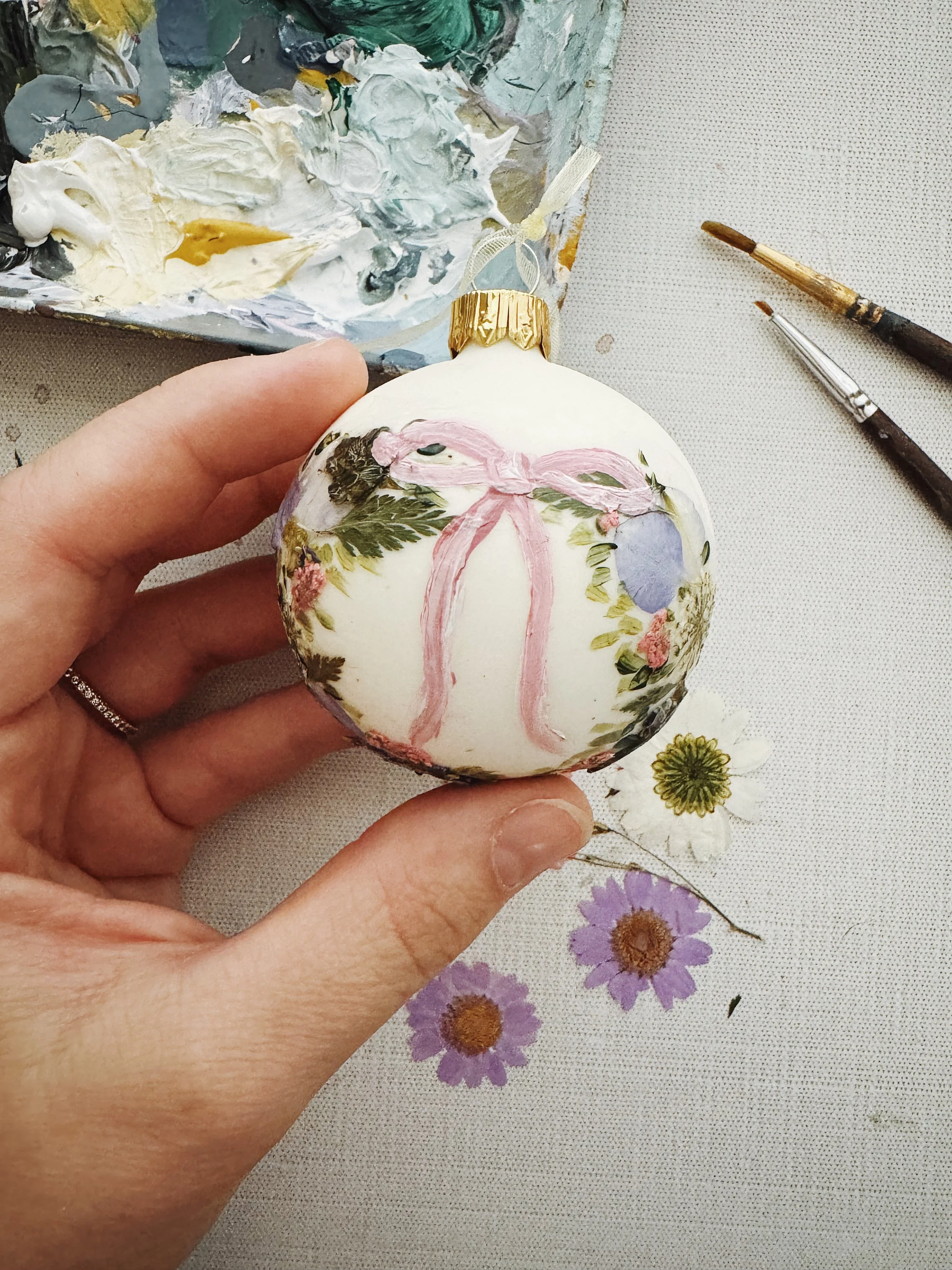 Garden Party Wreath Bulb