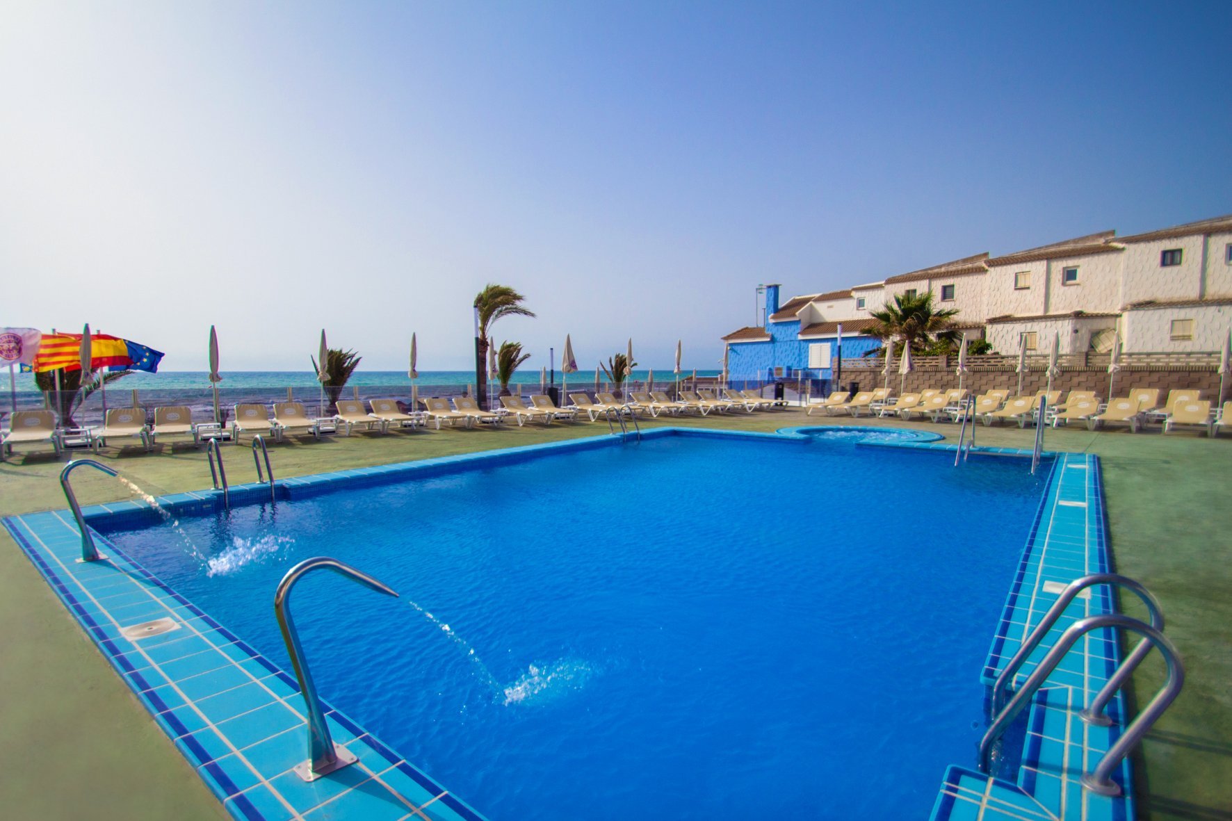 06-oropesa-del-mar-hotel-koral-beach-piscina-04.jpg