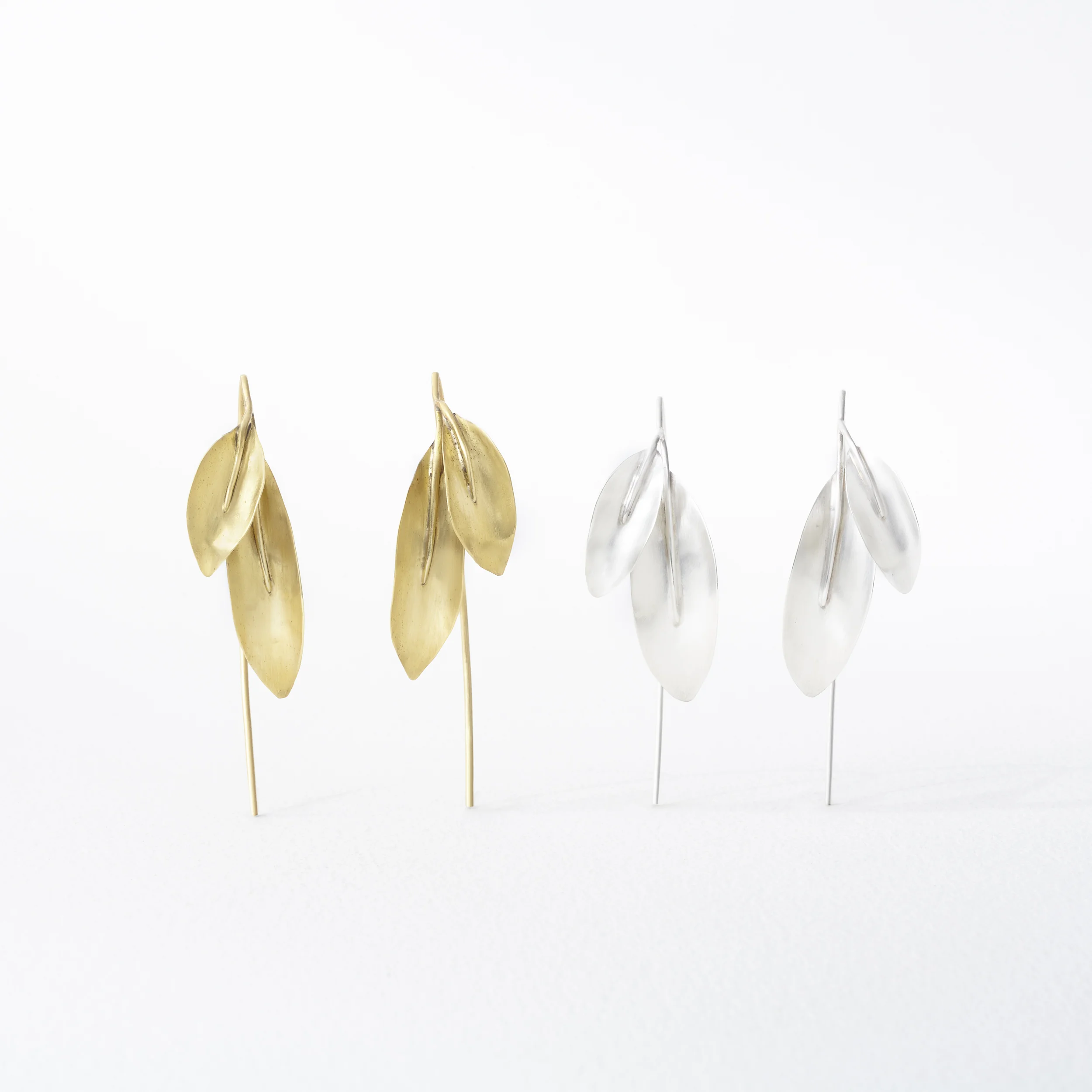 201812_CarrieBilbo_LeafDangleEarring_2_0725.jpg