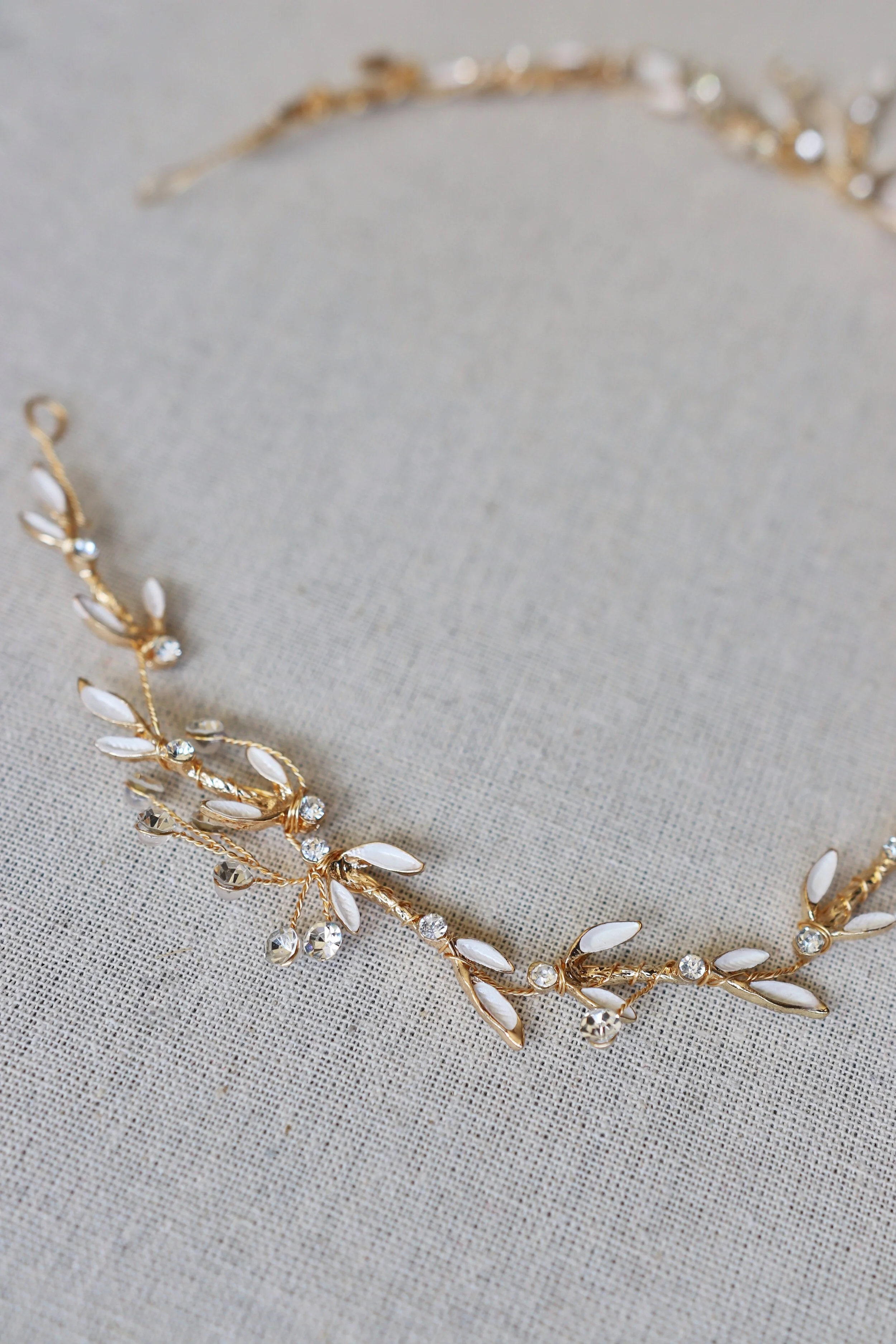 5962F3B5-1D28-4021-9999-C9E54CB1B318