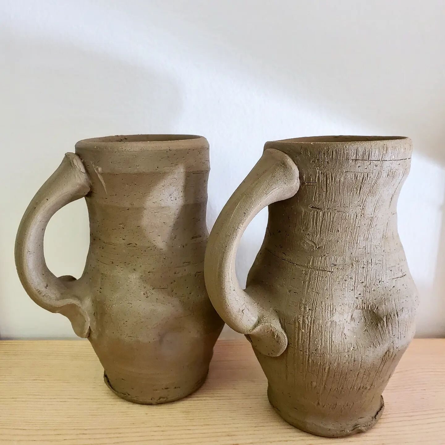 New forms in the studio this week. It's been so nice to be in @studio_maypop all week, soaking up the sunshine and enjoying all the freedom a brighter, bigger space is affording me. 

#pottery #mug #mugshot #coffee #coffeelover