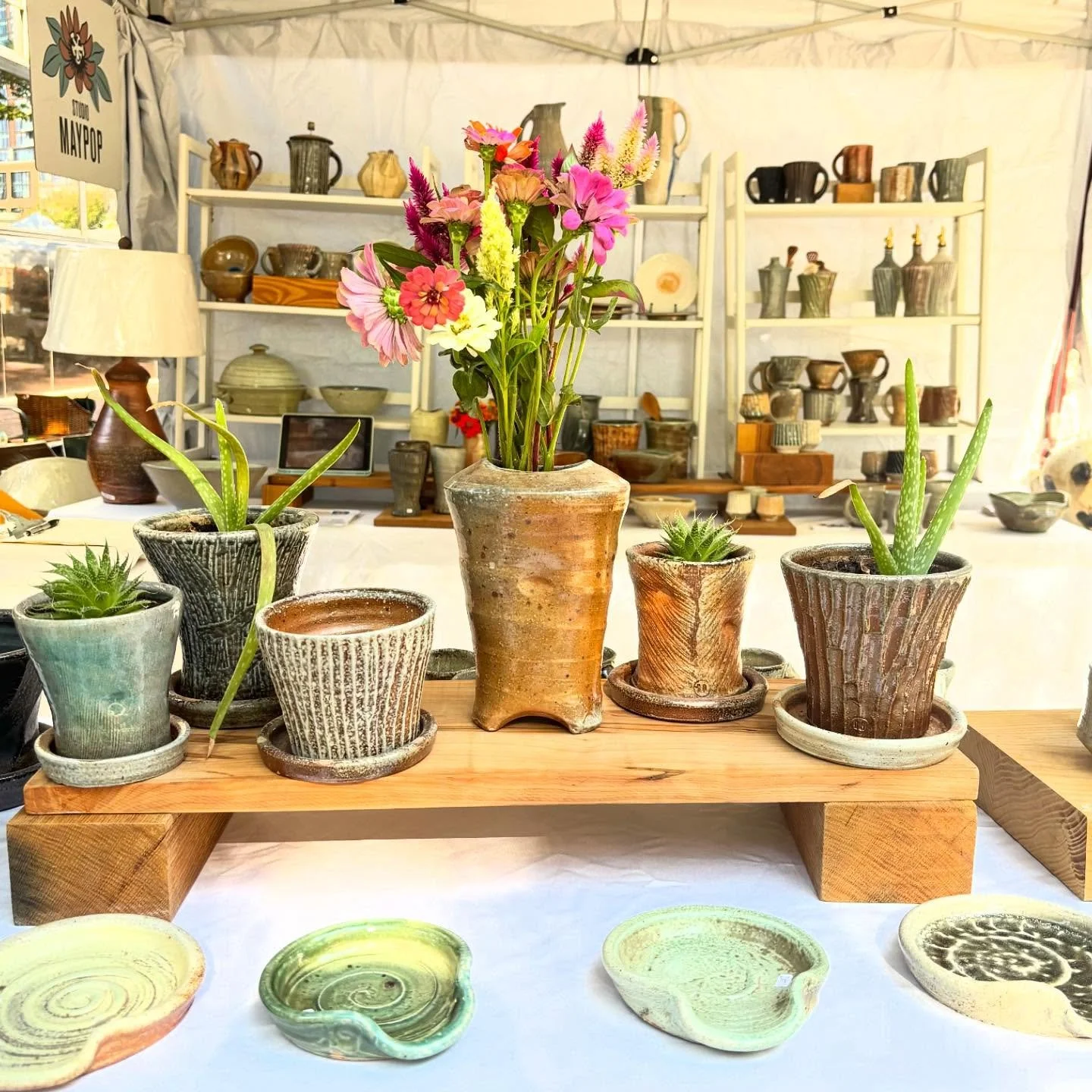 Centerfest is on in downtown Durham! Come see me at booth C37!

#durham @durham_arts @studio_maypop #pottery #planter #sodafired