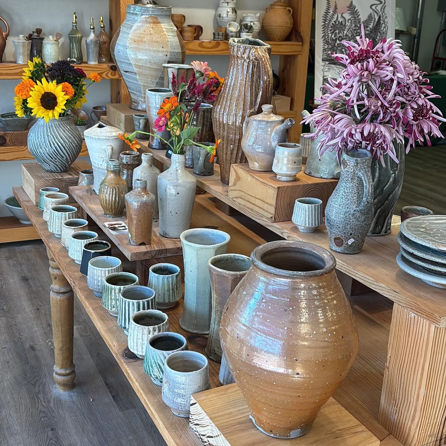 The @durhamcountypotterytour is in full swing! Come out to @studio_maypop to see @dylans_ceramics and me and lots of other great crafts! 

Open til 5 today and 12-5 tomorrow!

#durham #pottery